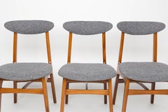 Set di tre sedie in lana grigia di metà secolo, Rajmund Halas, Europa, anni '60