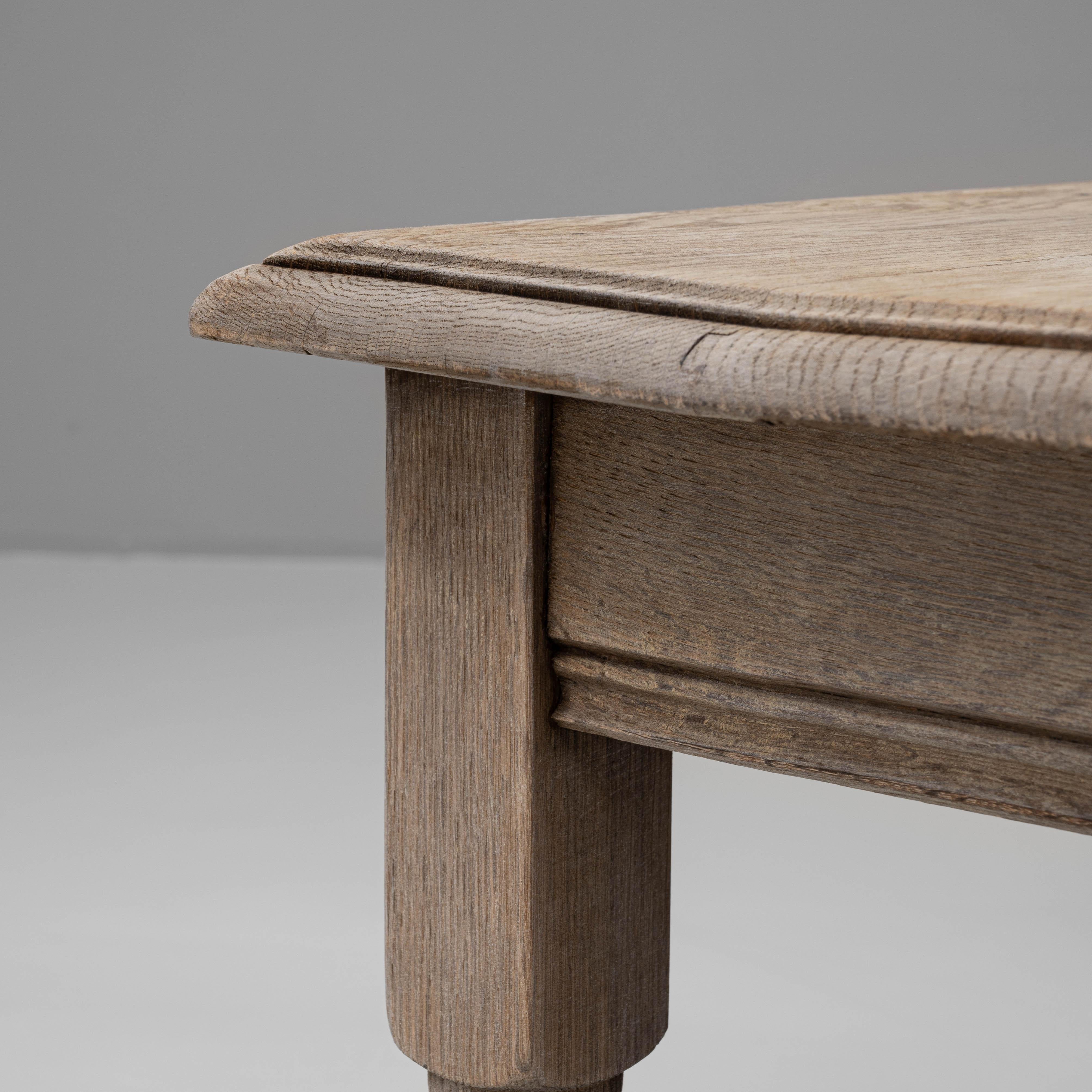 Set of Three, 20th Century French Oak Nesting Tables For Sale 5