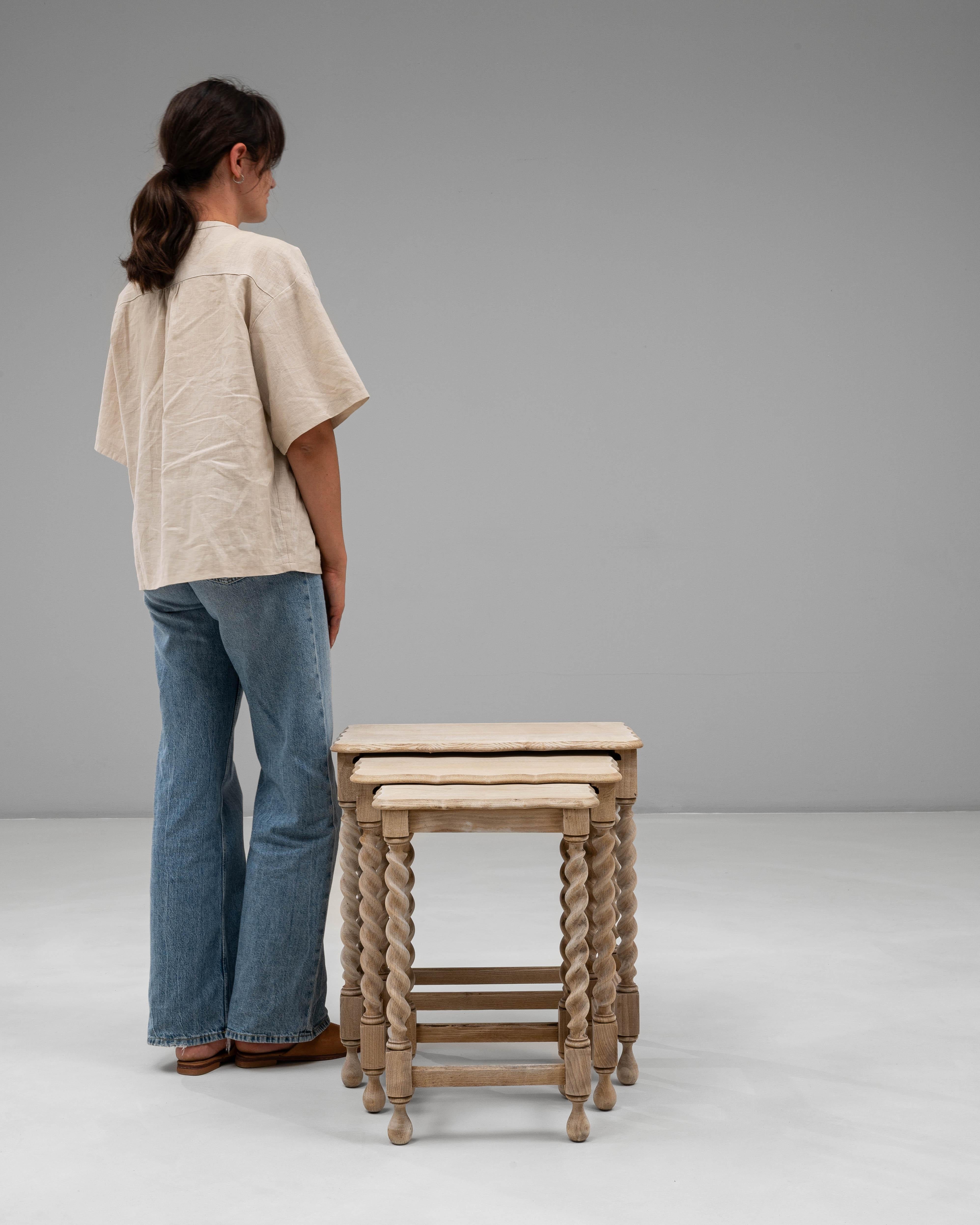 Set Of Three 20th Century French Oak Nesting Tables With Barley Twist Legs For Sale 1