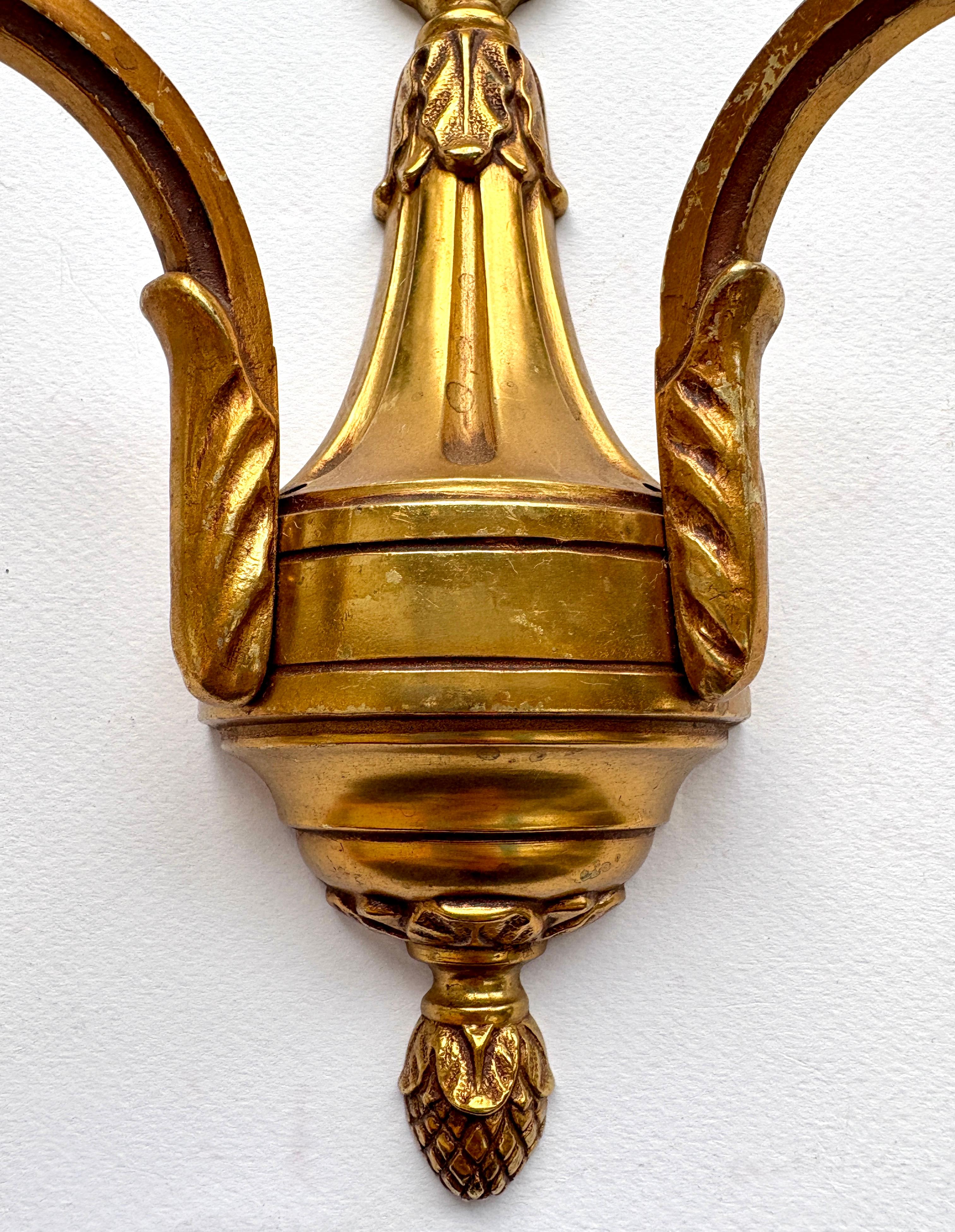 Set of Three 20th Century NeoClassical Wall Sconces in Gilded Bronze For Sale 3