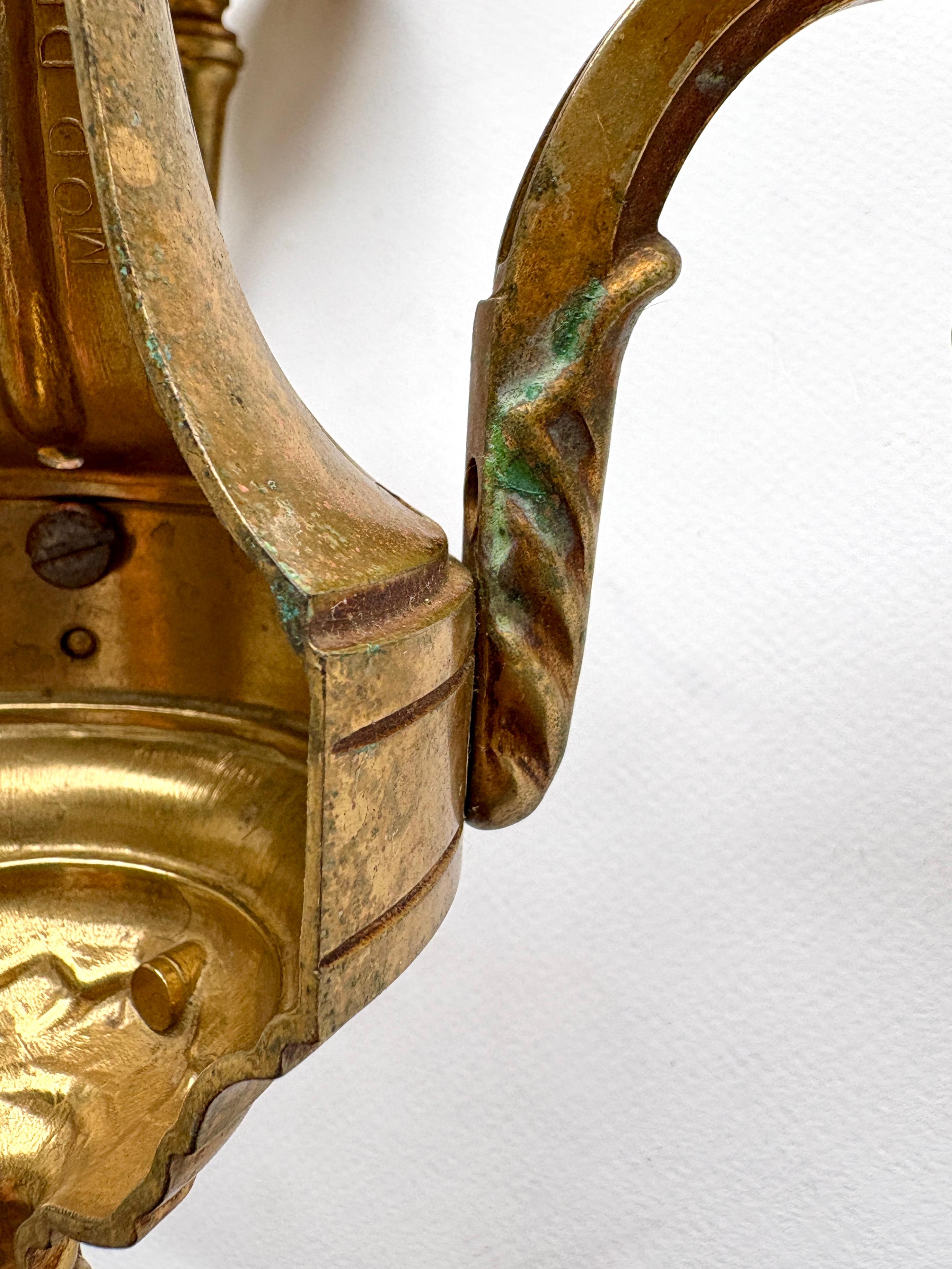 Set of Three 20th Century NeoClassical Wall Sconces in Gilded Bronze For Sale 2