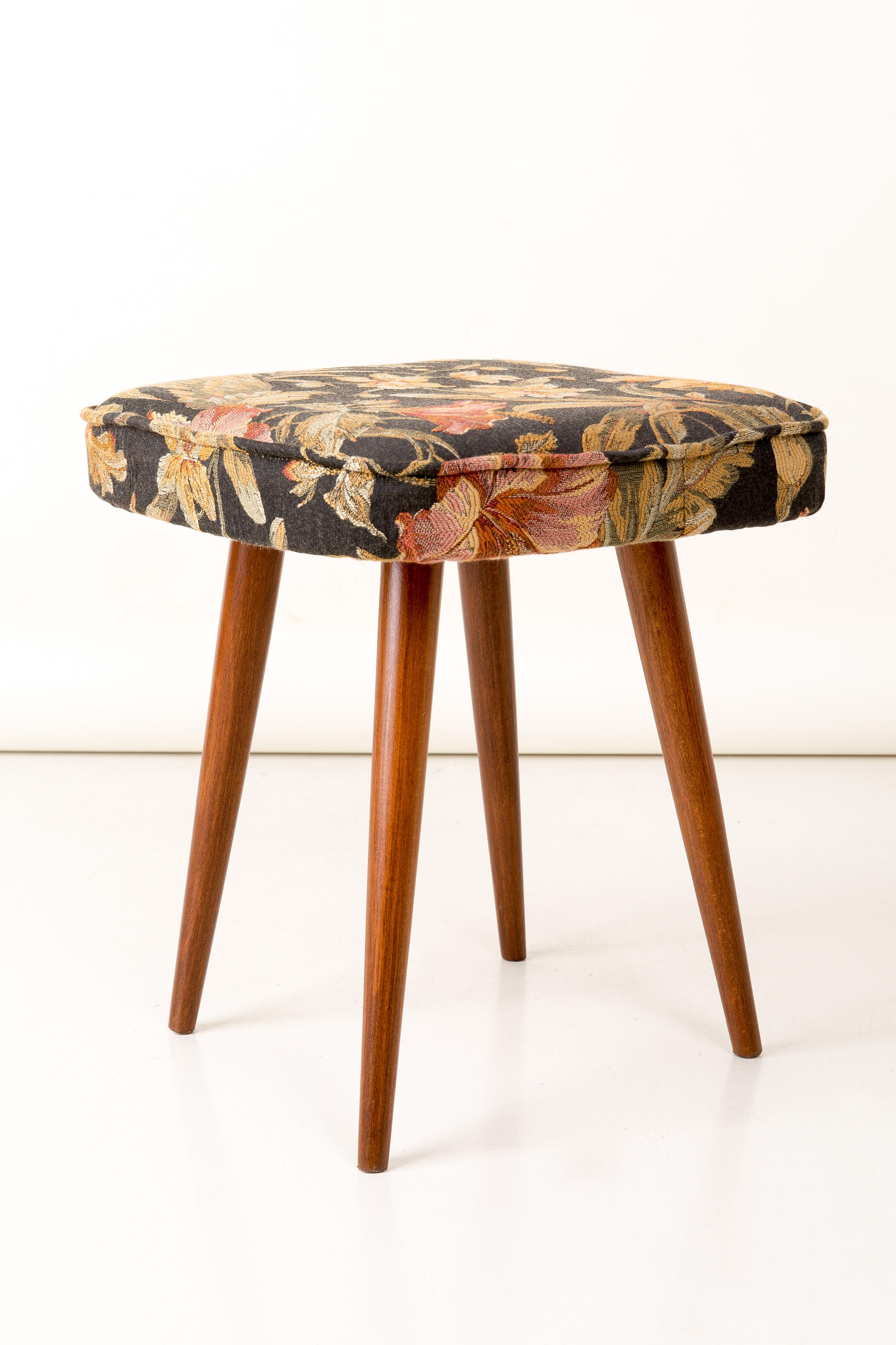 Set of Three 20th Century Stools, 1960s For Sale 3