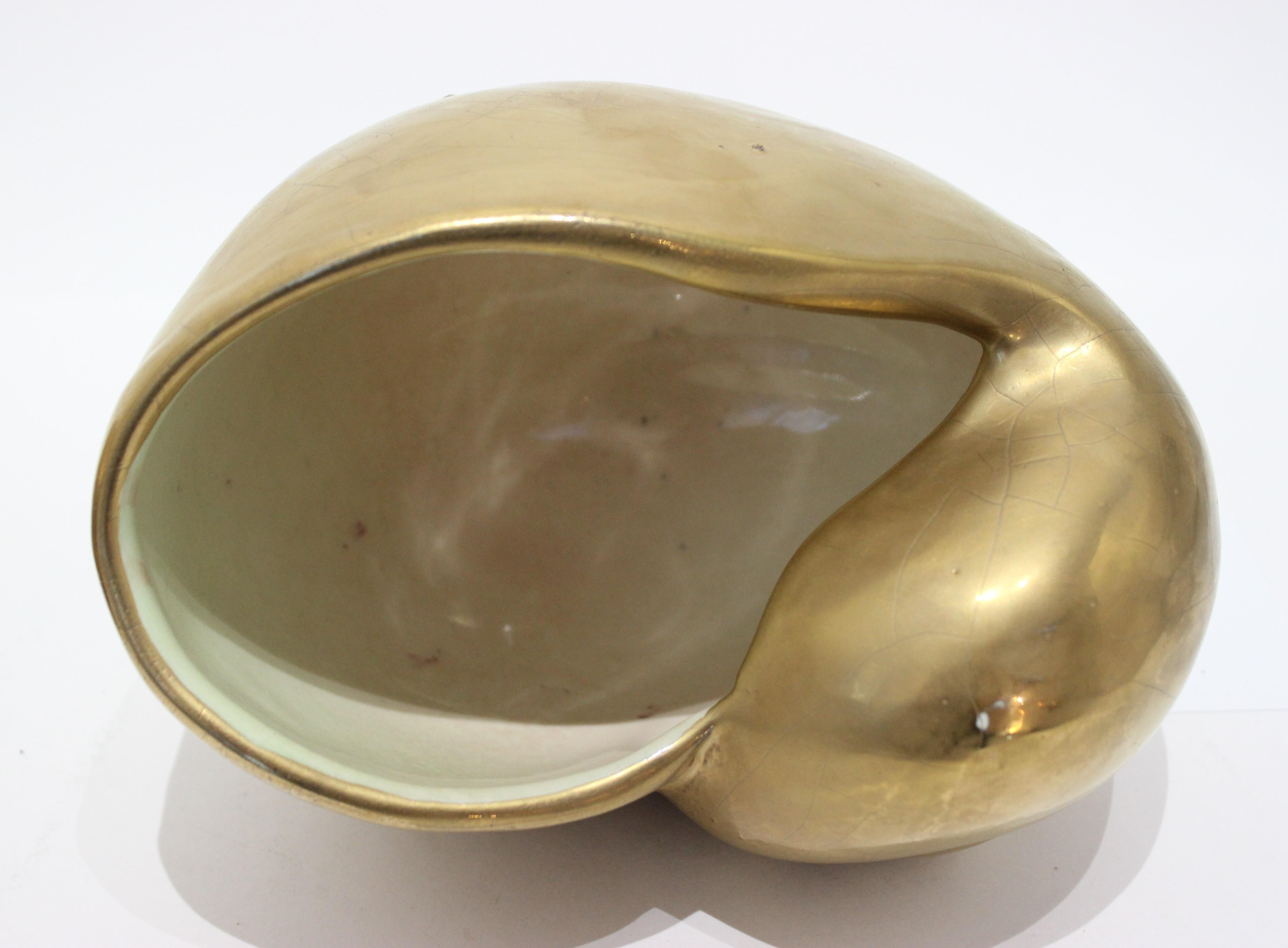 Set of Three 22-Karat Gold Glazed Nautical Ceramic Shells 3