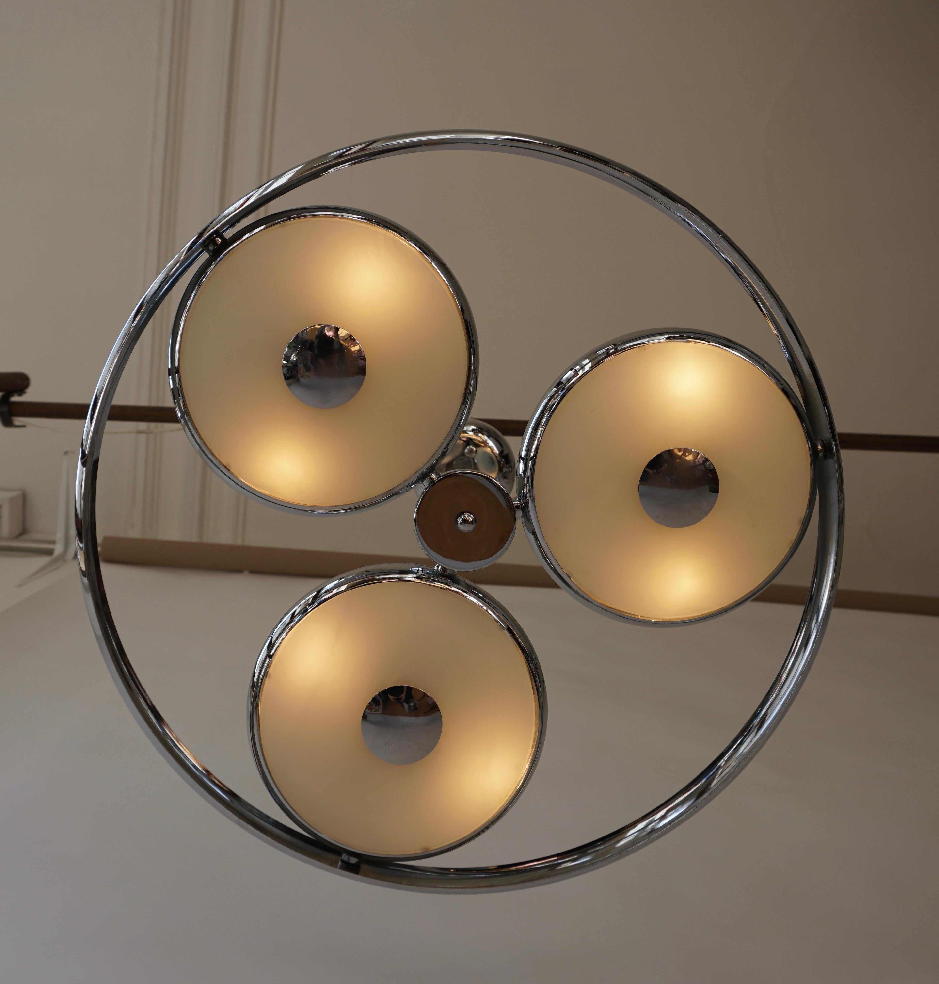 One off Three Adjustable Italian Glass and Chrome Ufo Chandeliers For Sale 5