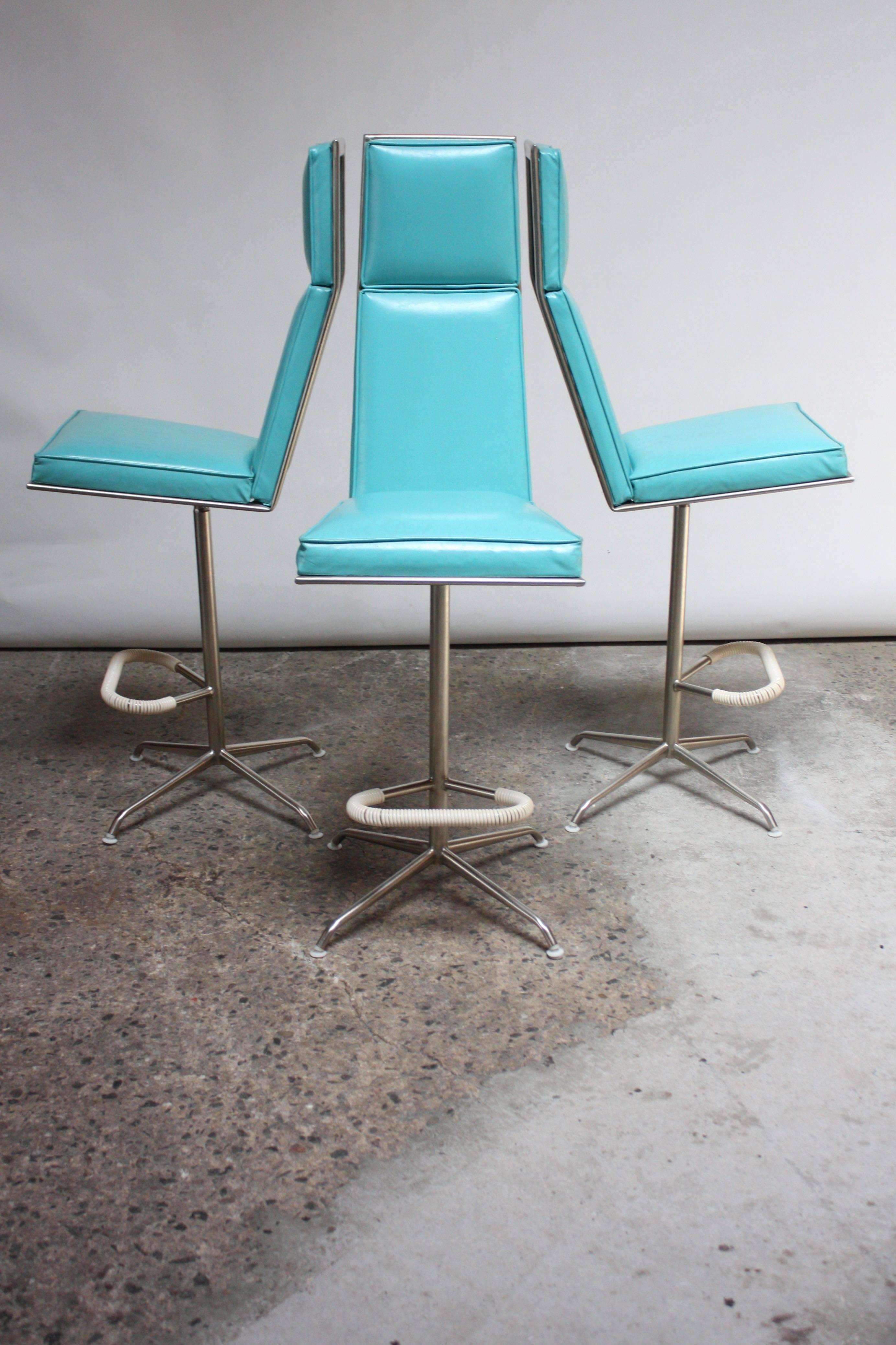 Set of Three American Modern High-Back Barstools by Jansko In Good Condition For Sale In Brooklyn, NY