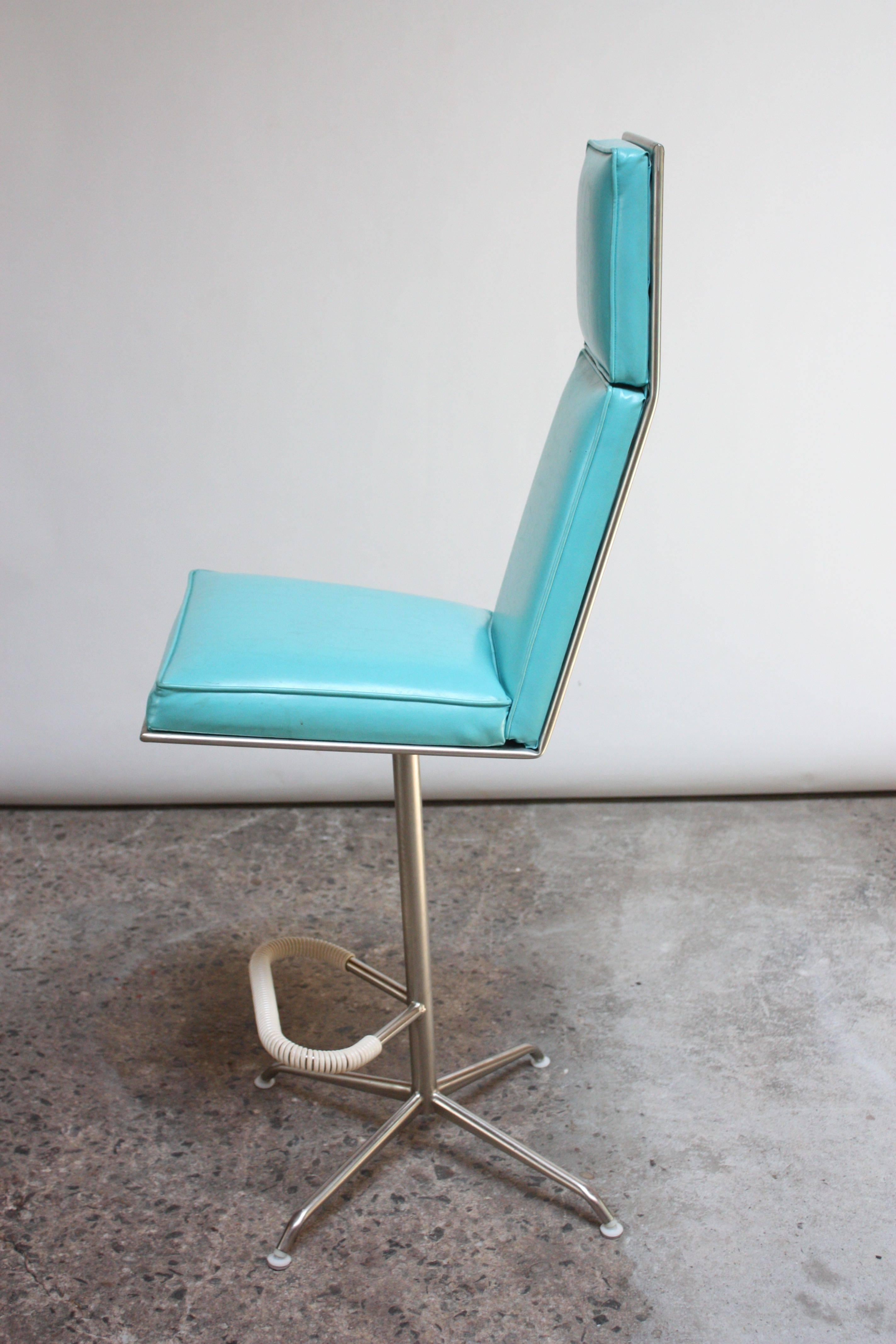 Juego de tres taburetes de bar American Modern High-Back by Jansko Naugahyde en venta