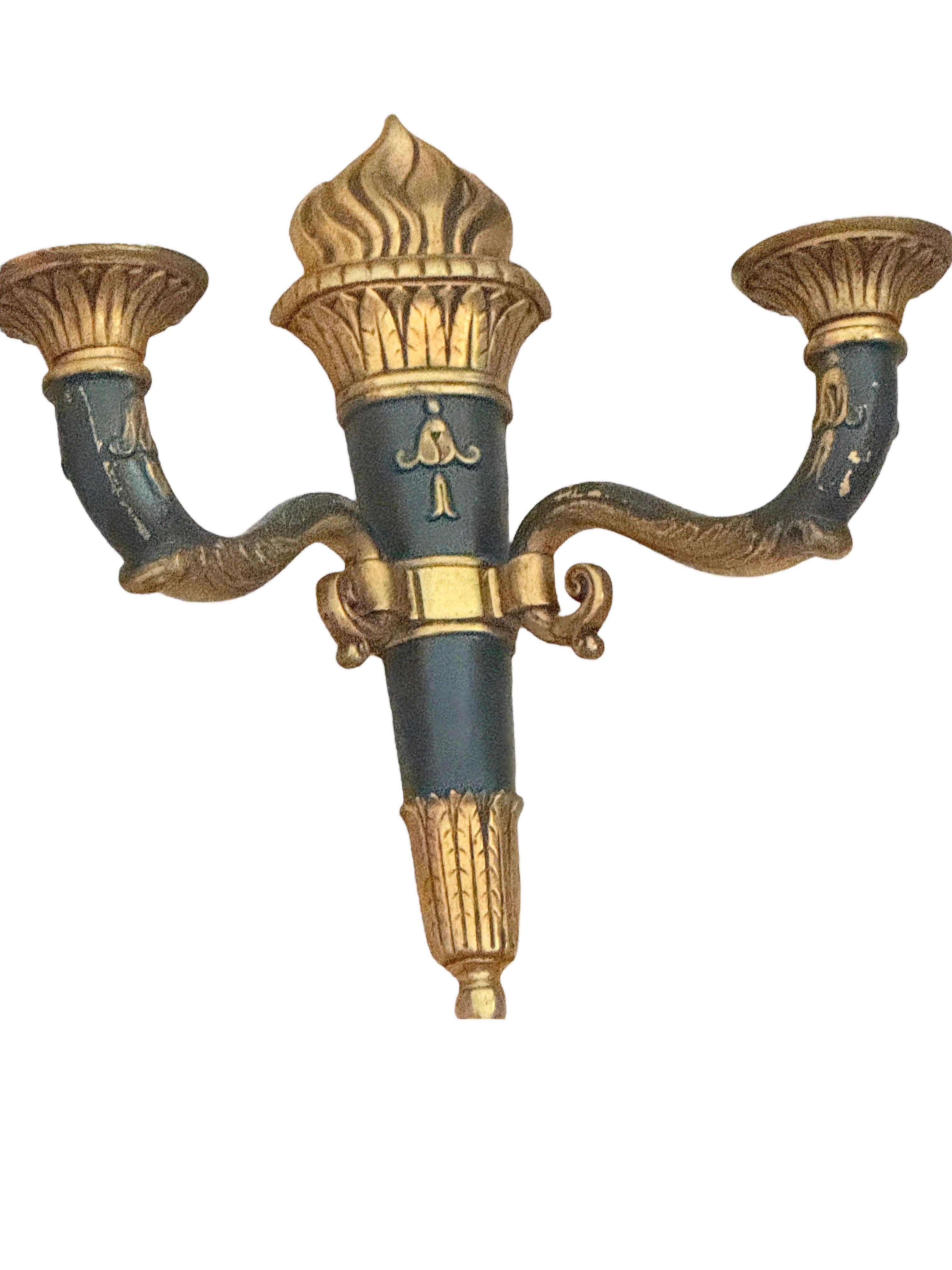 Juego de tres apliques de pared Antique French Empire 2 luces antorcha, Francia en venta 4