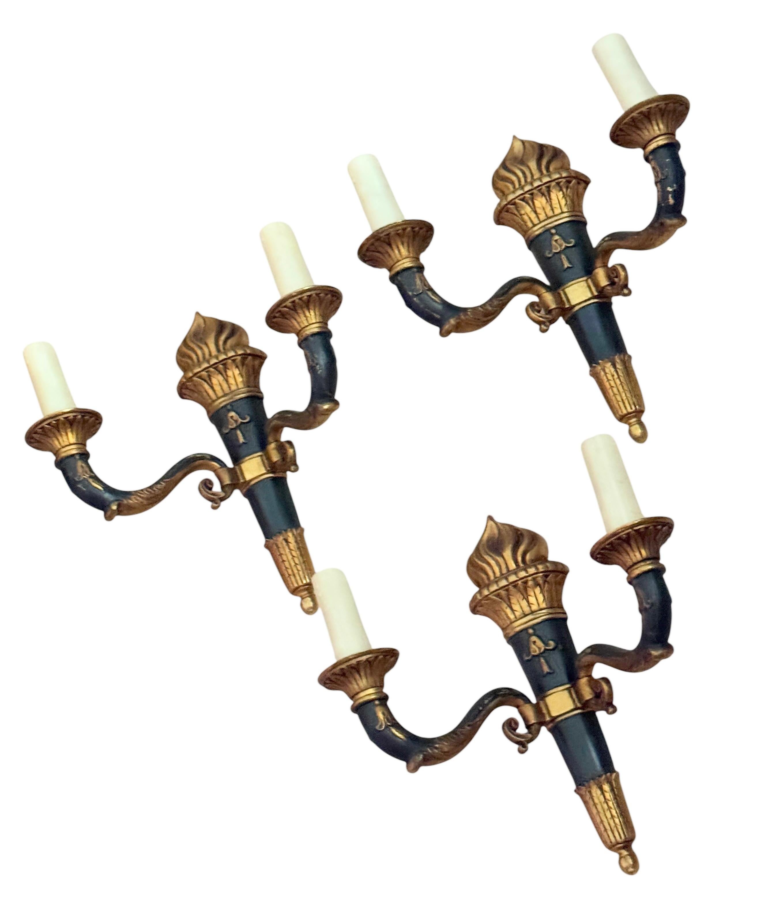 Juego de tres apliques de pared Antique French Empire 2 luces antorcha, Francia en venta 7