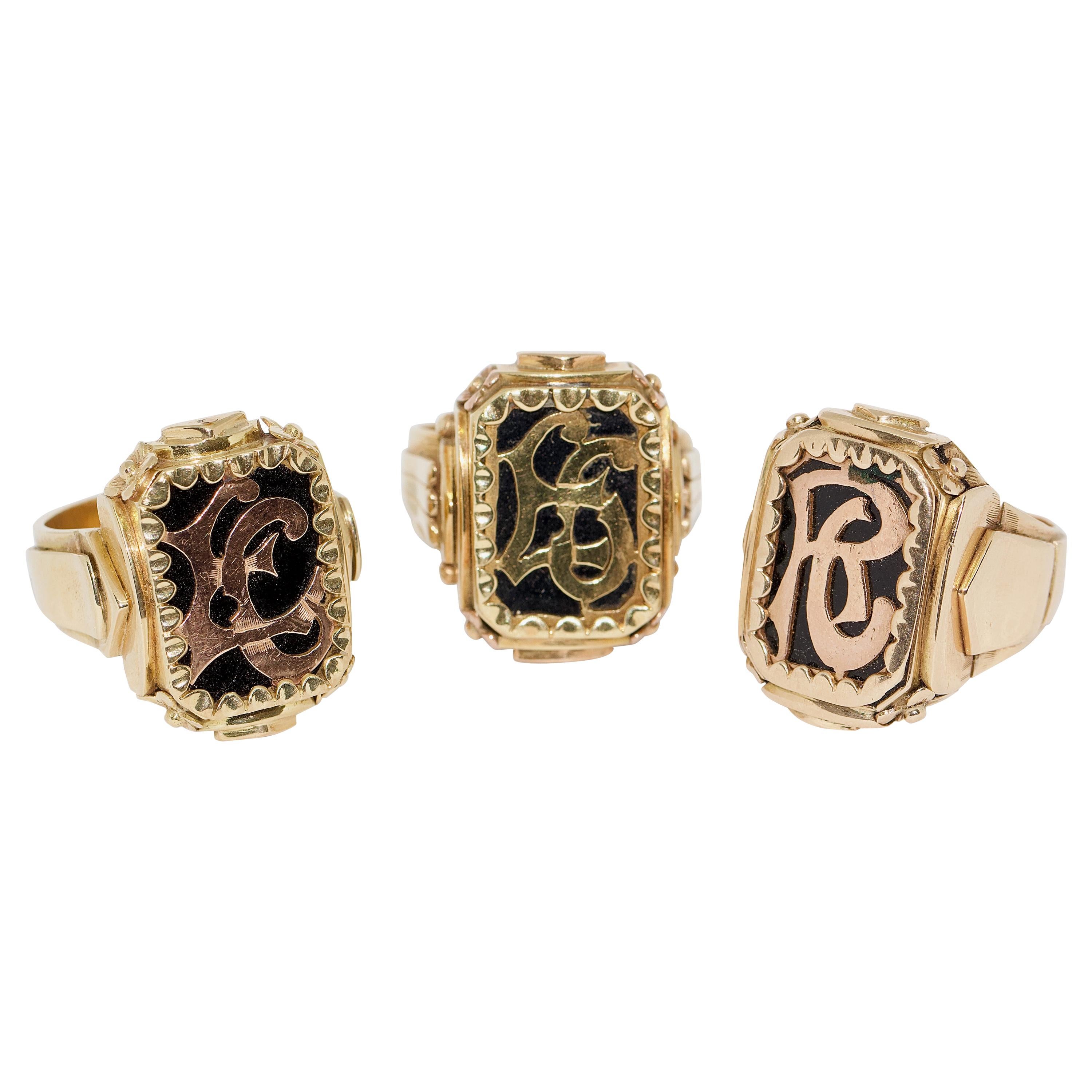 Set of Three Antique Massive Men's Signet Rings, 14 Karat Gold with Onyx For Sale