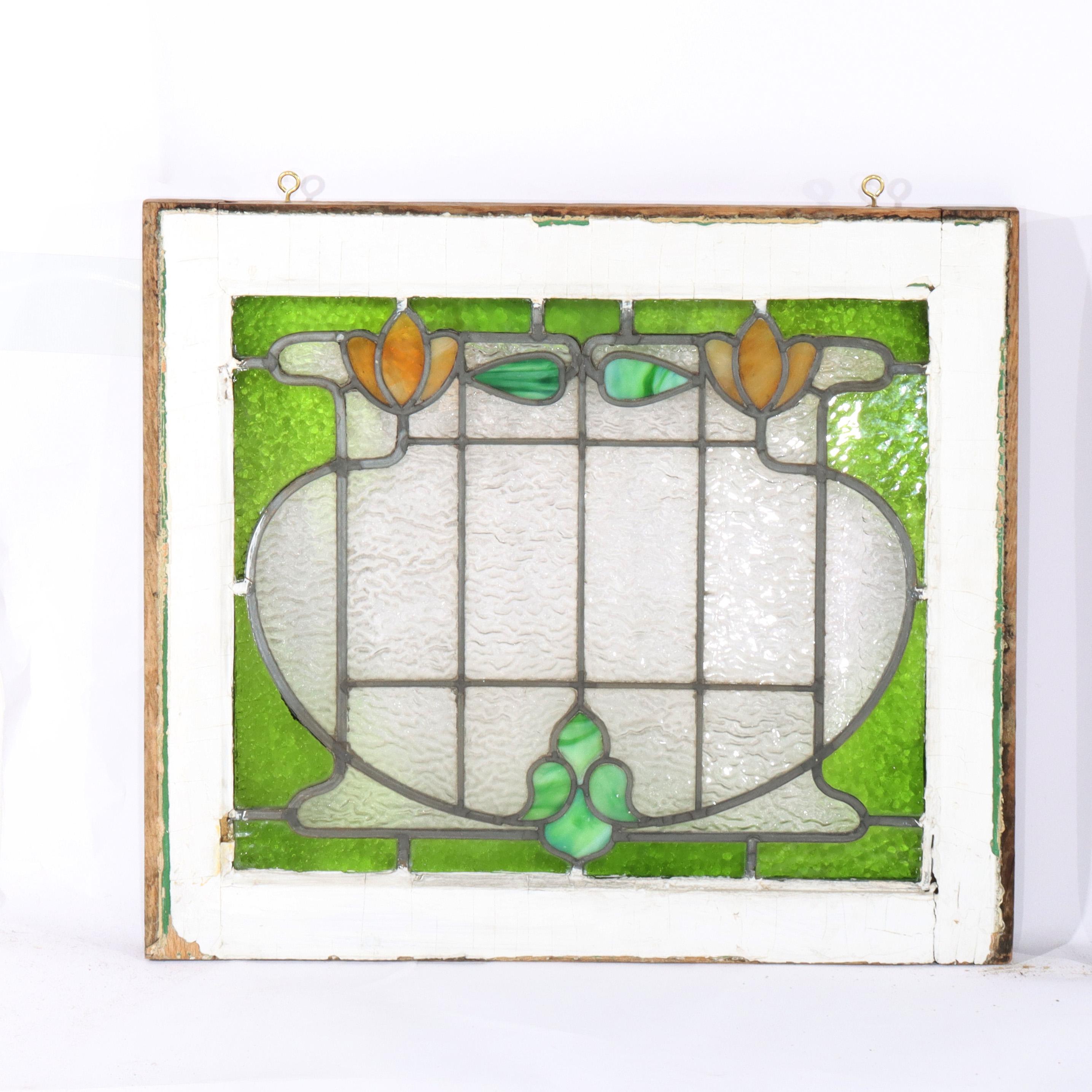 Conjunto de tres vidrieras antiguas estilizadas Arts & Crafts C1910 en venta 1