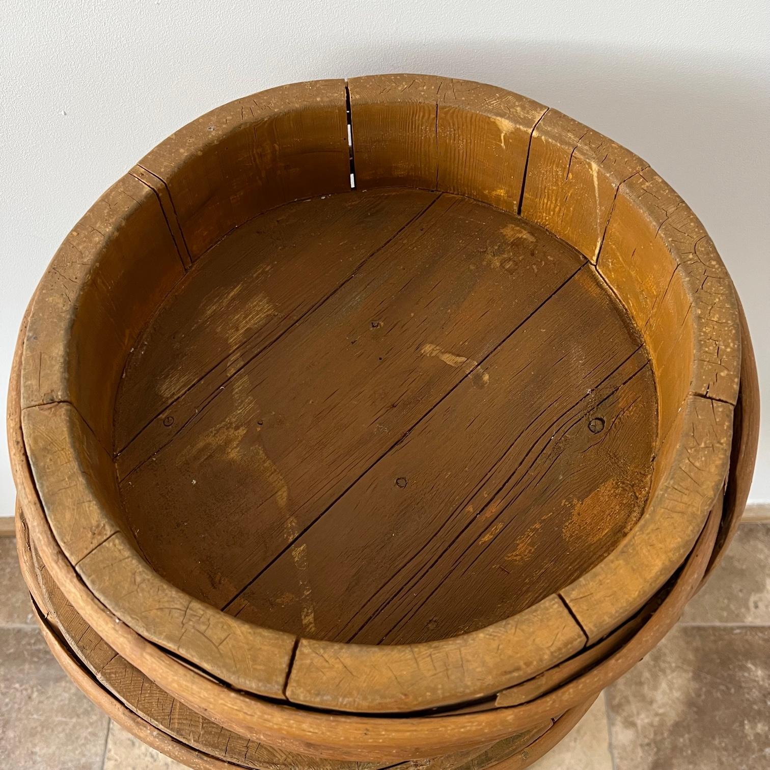Set of Three Antique Swedish Wooden Primitive Bowls For Sale 7
