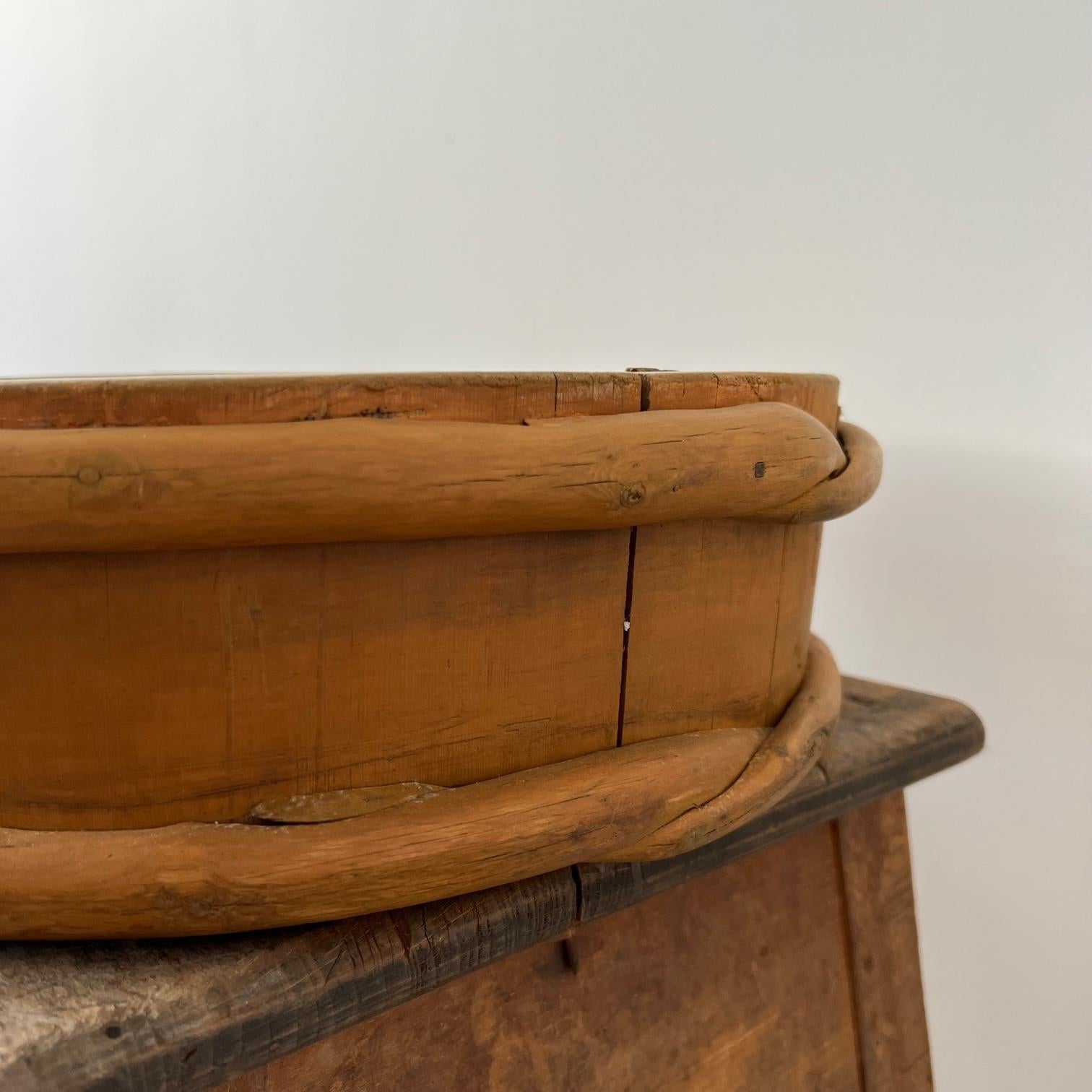 Pine Set of Three Antique Swedish Wooden Primitive Bowls For Sale
