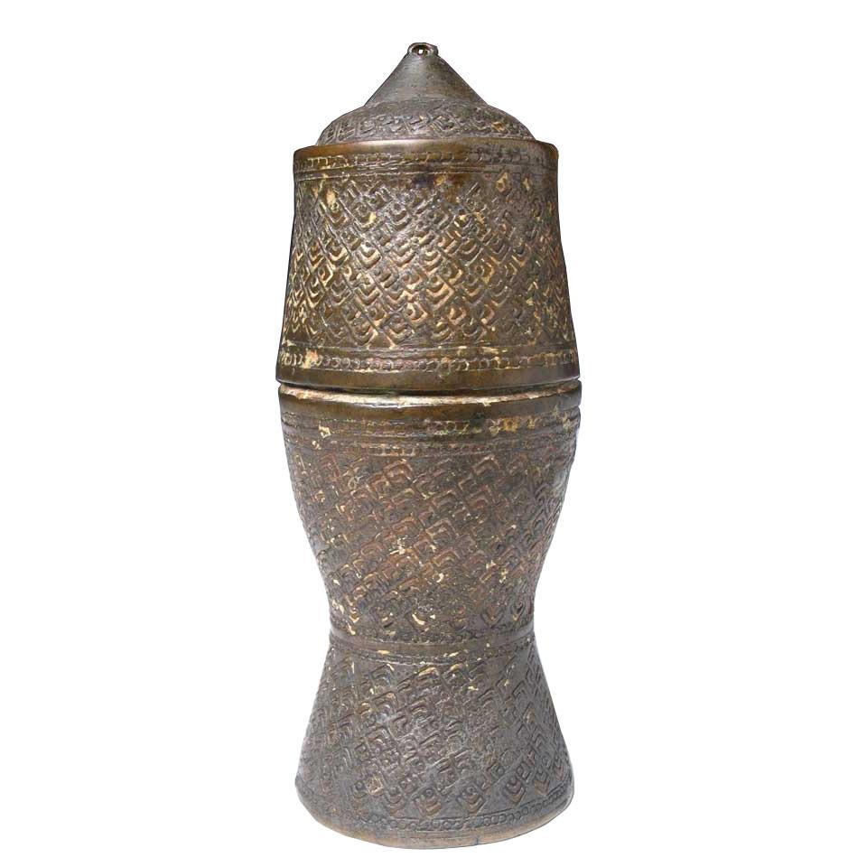 20th Century Set of Three Antique Thai Bronze Lime Boxes For Sale