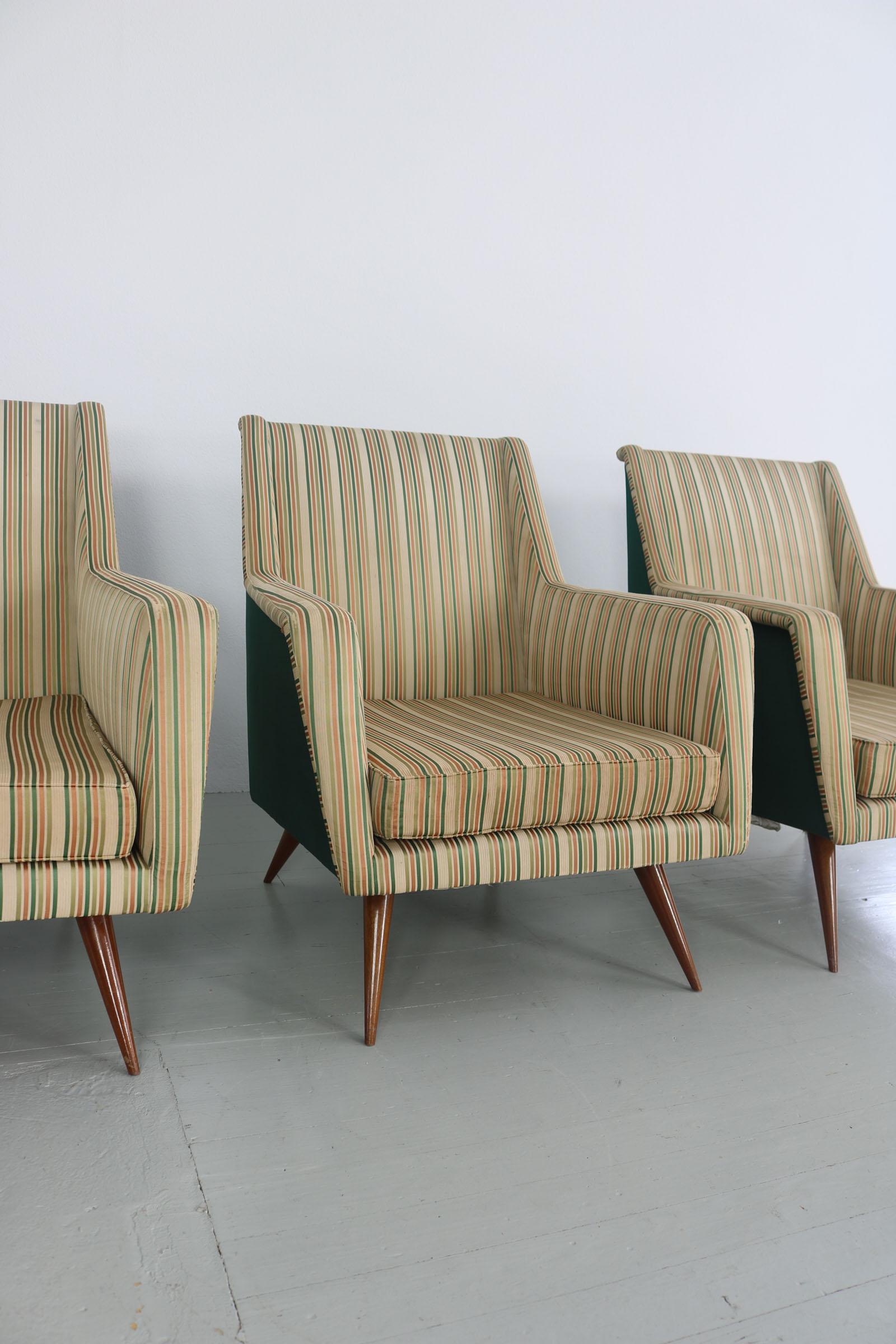 Set of Three Armchairs of the 1950s, Attributed to Melchiorre Bega For Sale 4