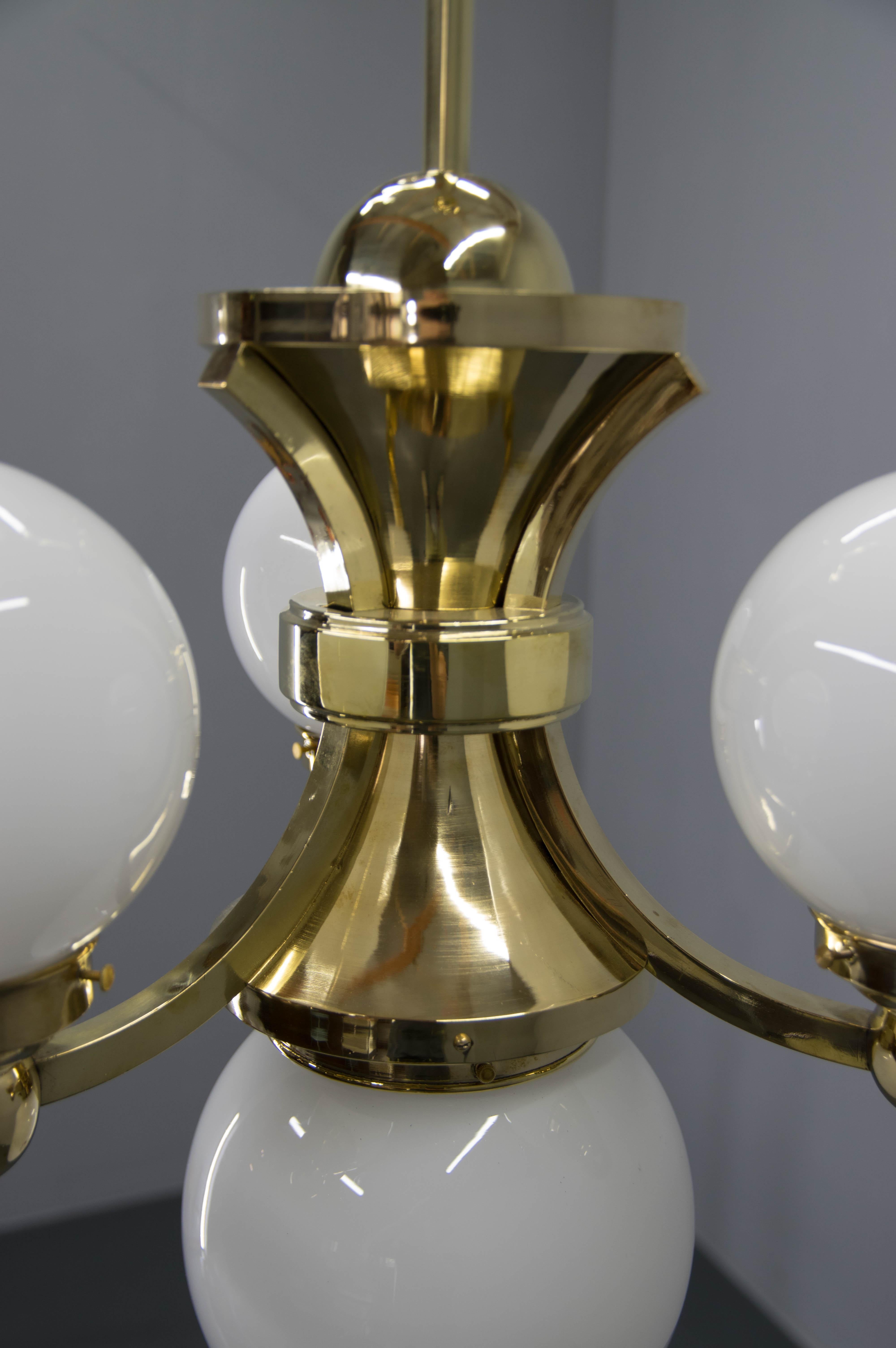 Set of Three Art Deco Chandeliers By Gocar, Austria, 1910s, Restored In Good Condition For Sale In Praha, CZ