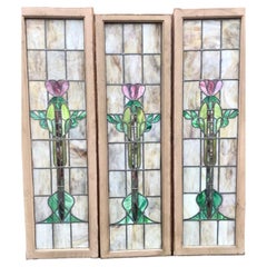 Set von drei Jugendstil-Glasfenstern mit Buntglasmalereien