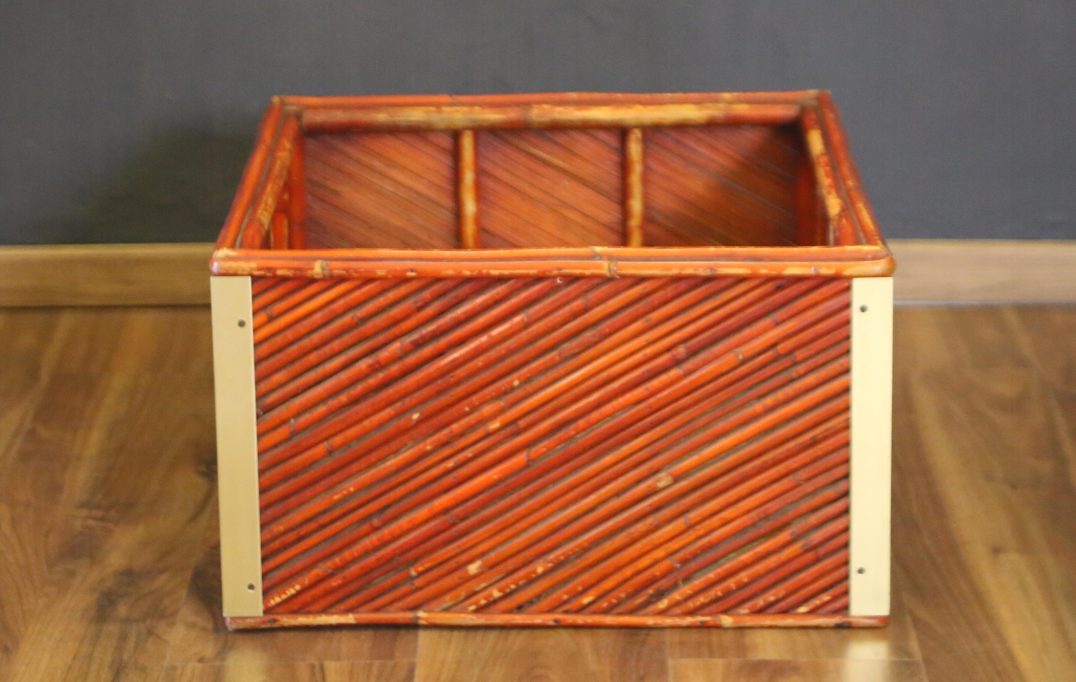 Set of three bamboo and brass plant holders from the 1970s made in Italy In condizioni buone in vendita a Vigevano, PV