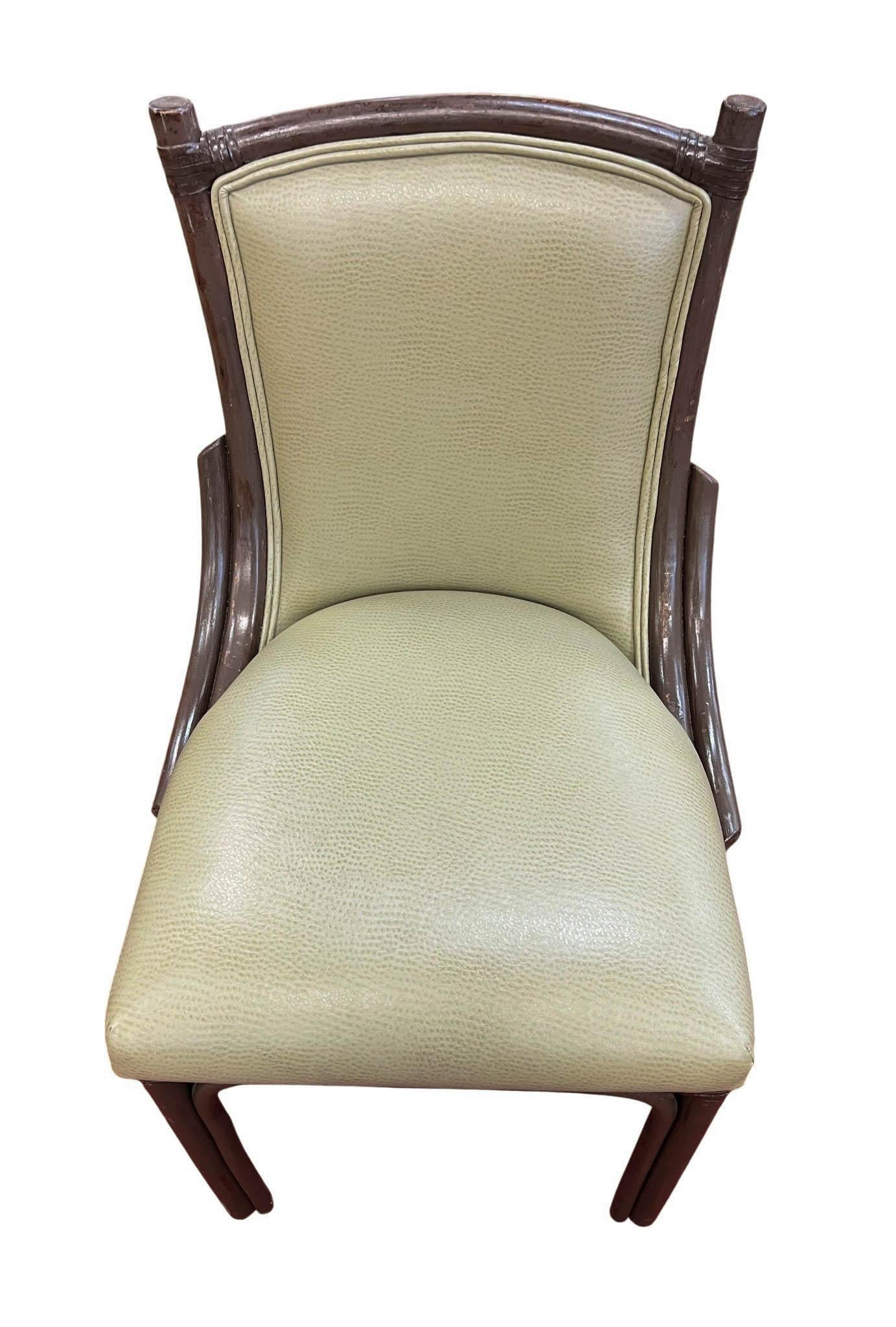 Ensemble de trois chaises d'appoint en bambou en vente 5