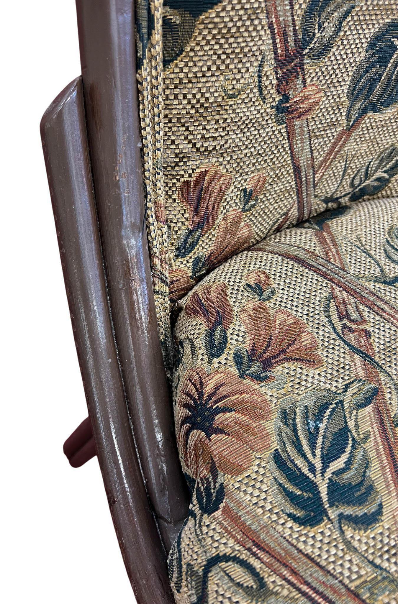 Ensemble de trois chaises d'appoint en bambou en vente 3