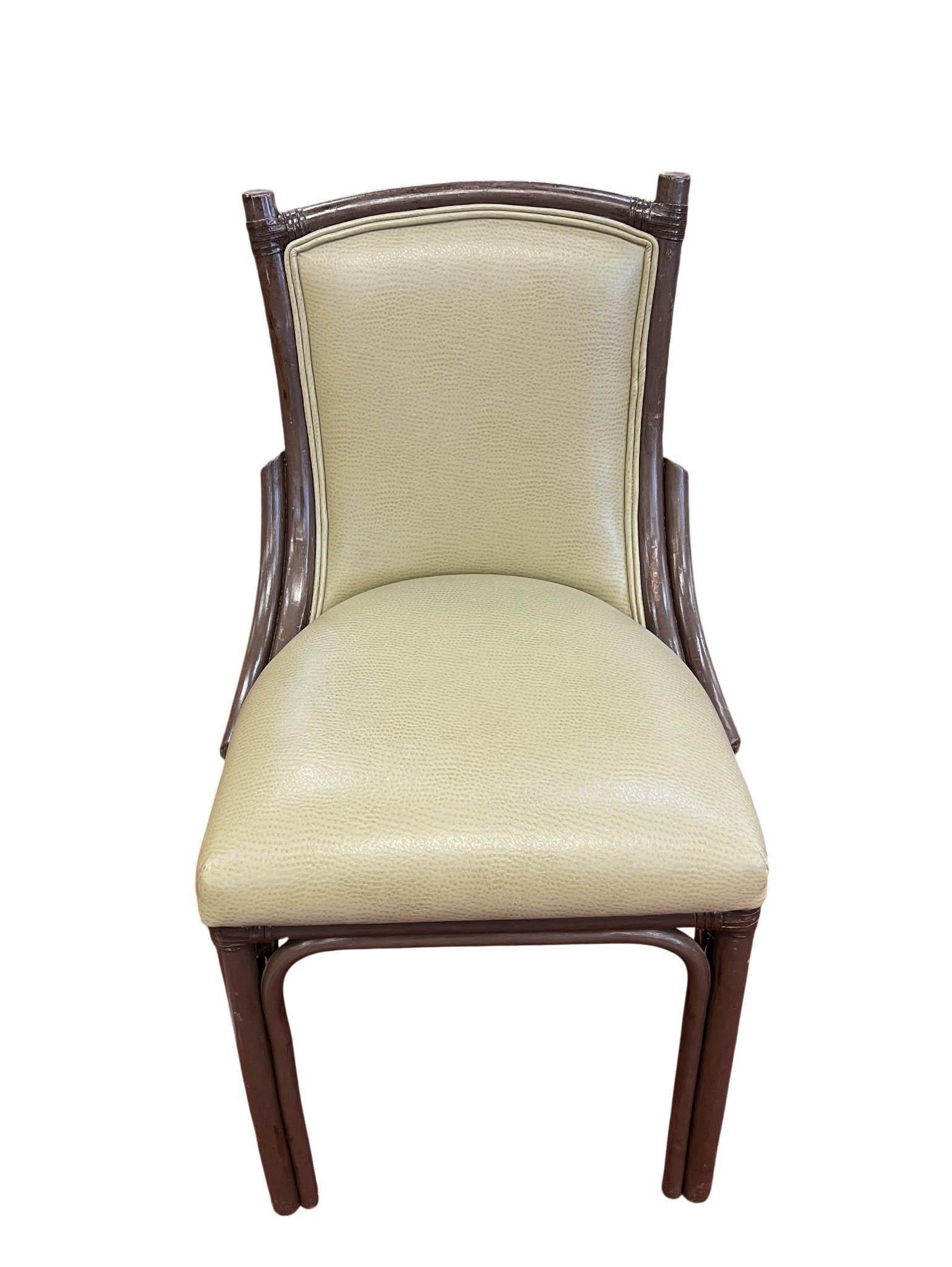 Ensemble de trois chaises d'appoint en bambou en vente 4