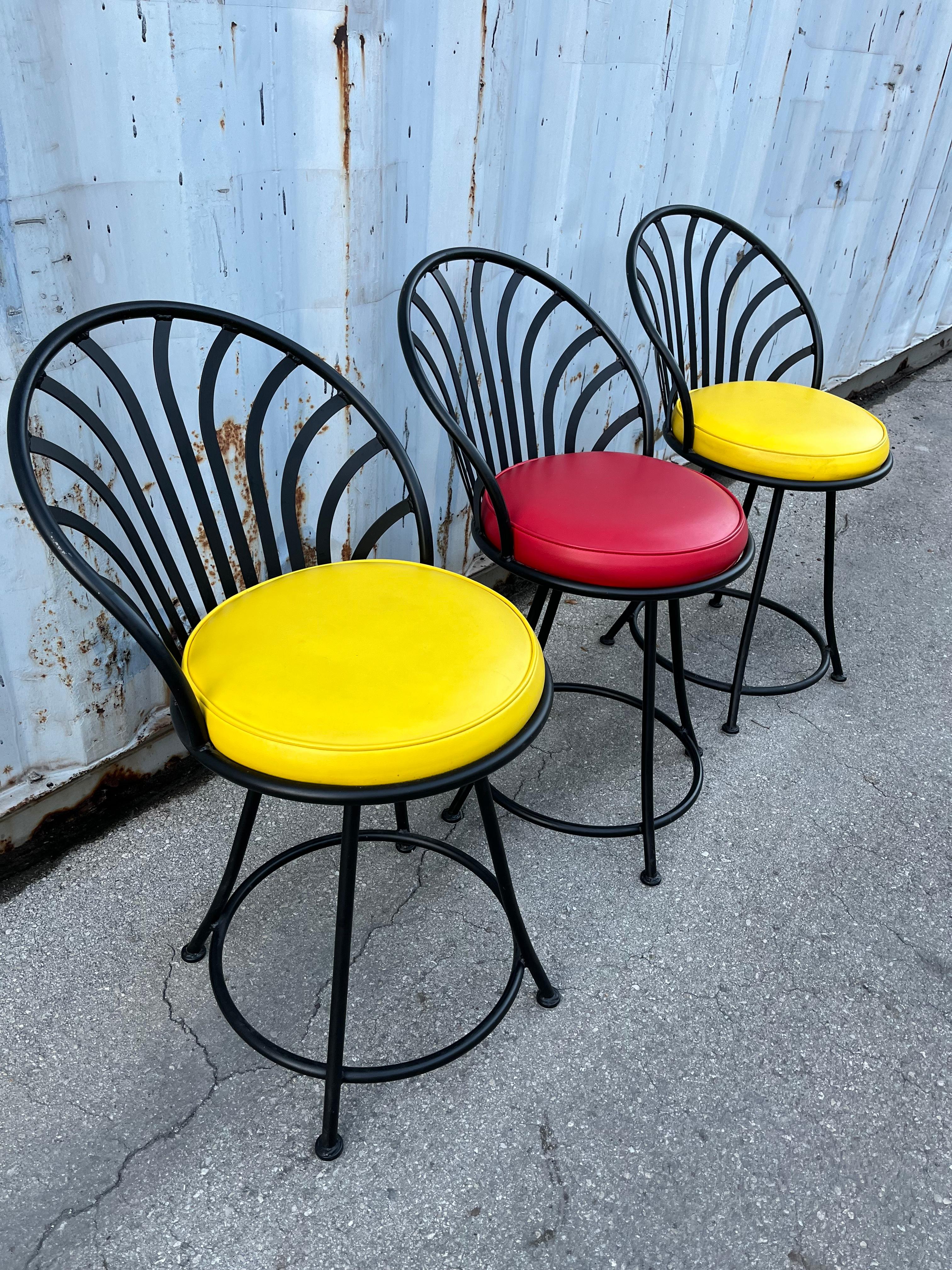 Set of Three Bar Stools by Arthur Umanoff for Shaver Howard Inc. Circa 1970s For Sale 2