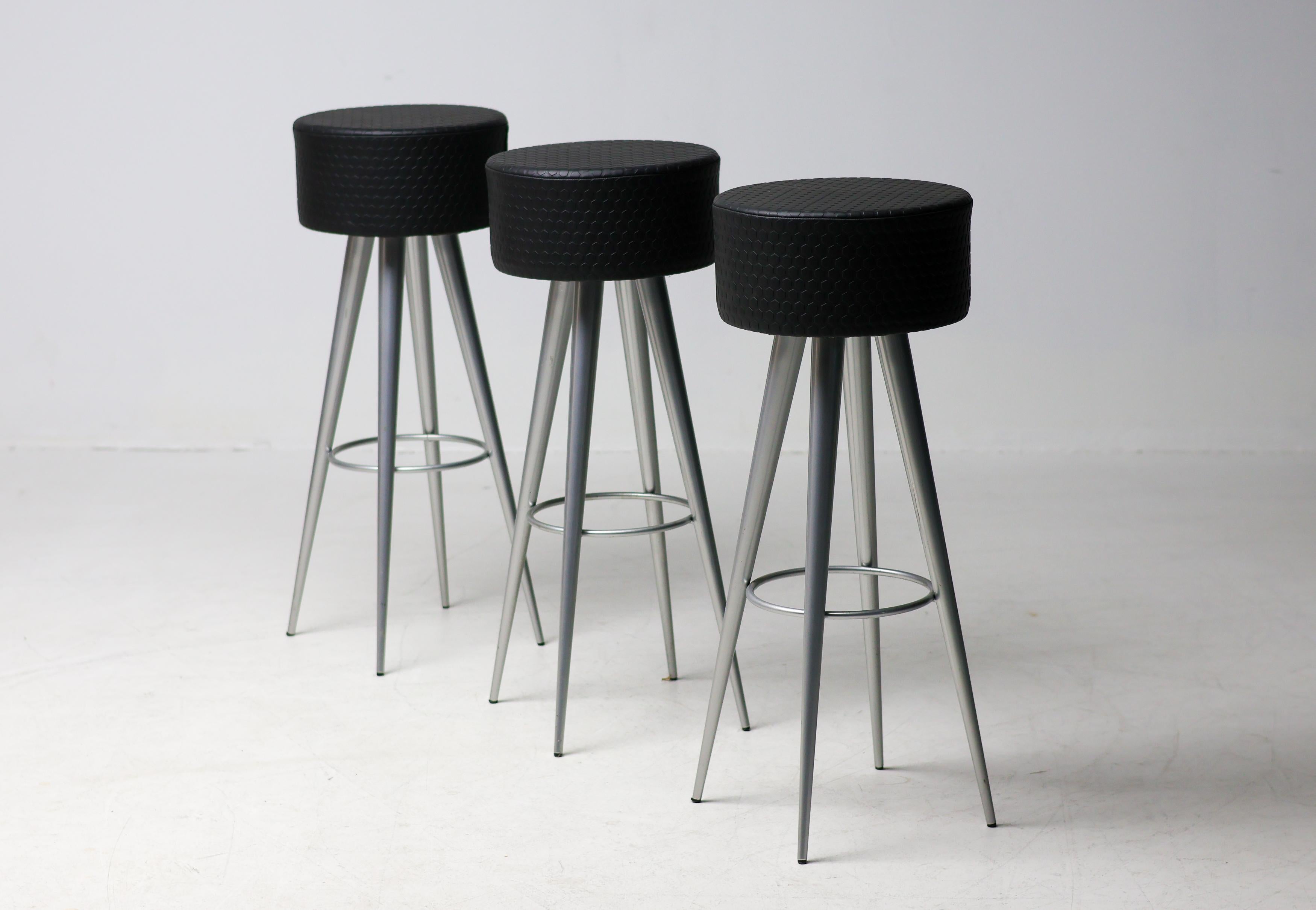 Acciaio Set di tre sgabelli da bar di Maurizio Peregalli per Zeus Noto in vendita