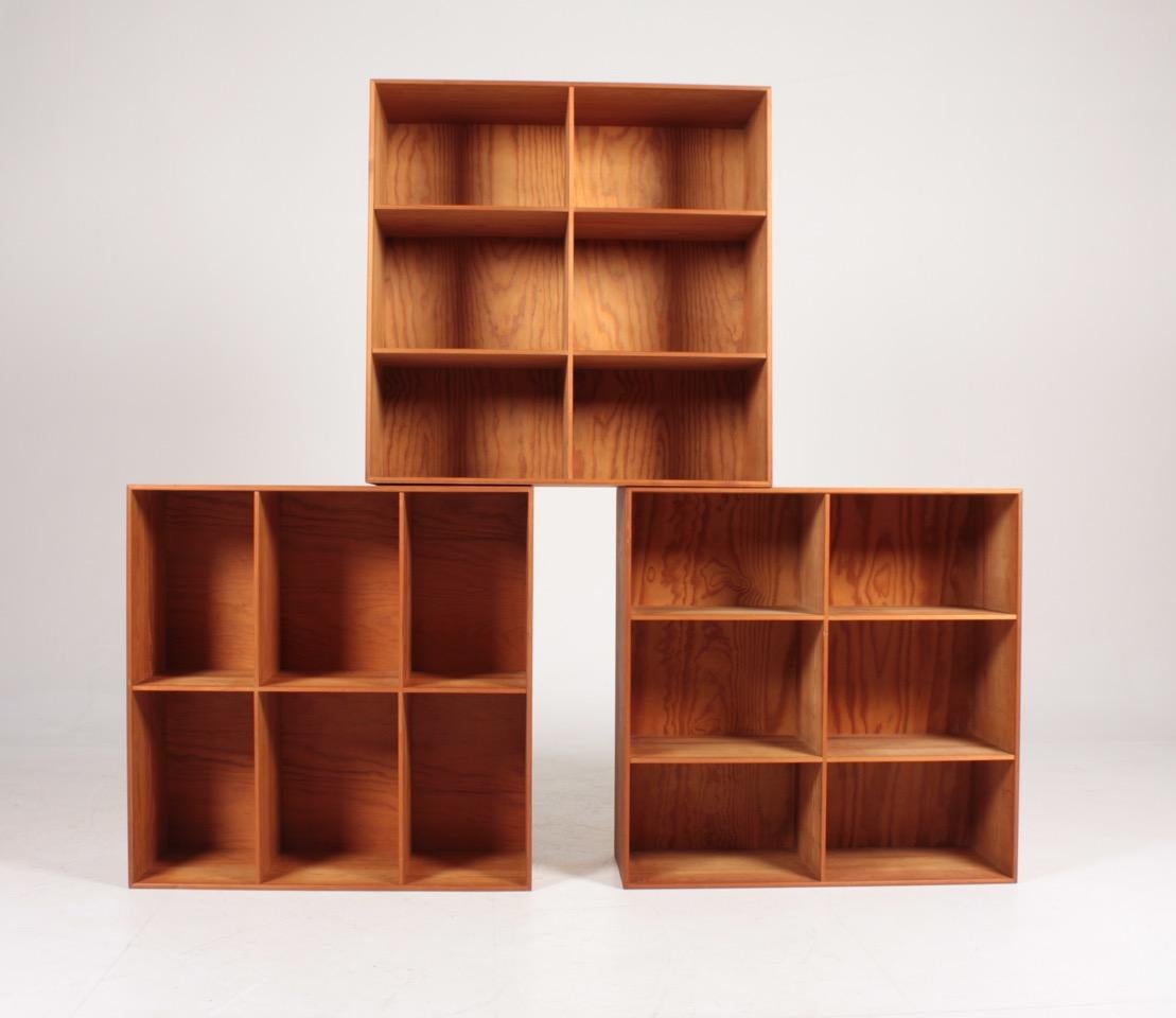 Set of Three Bookcases in Pine by Mogens Koch, Danish Design, Midcentury 1950s 3