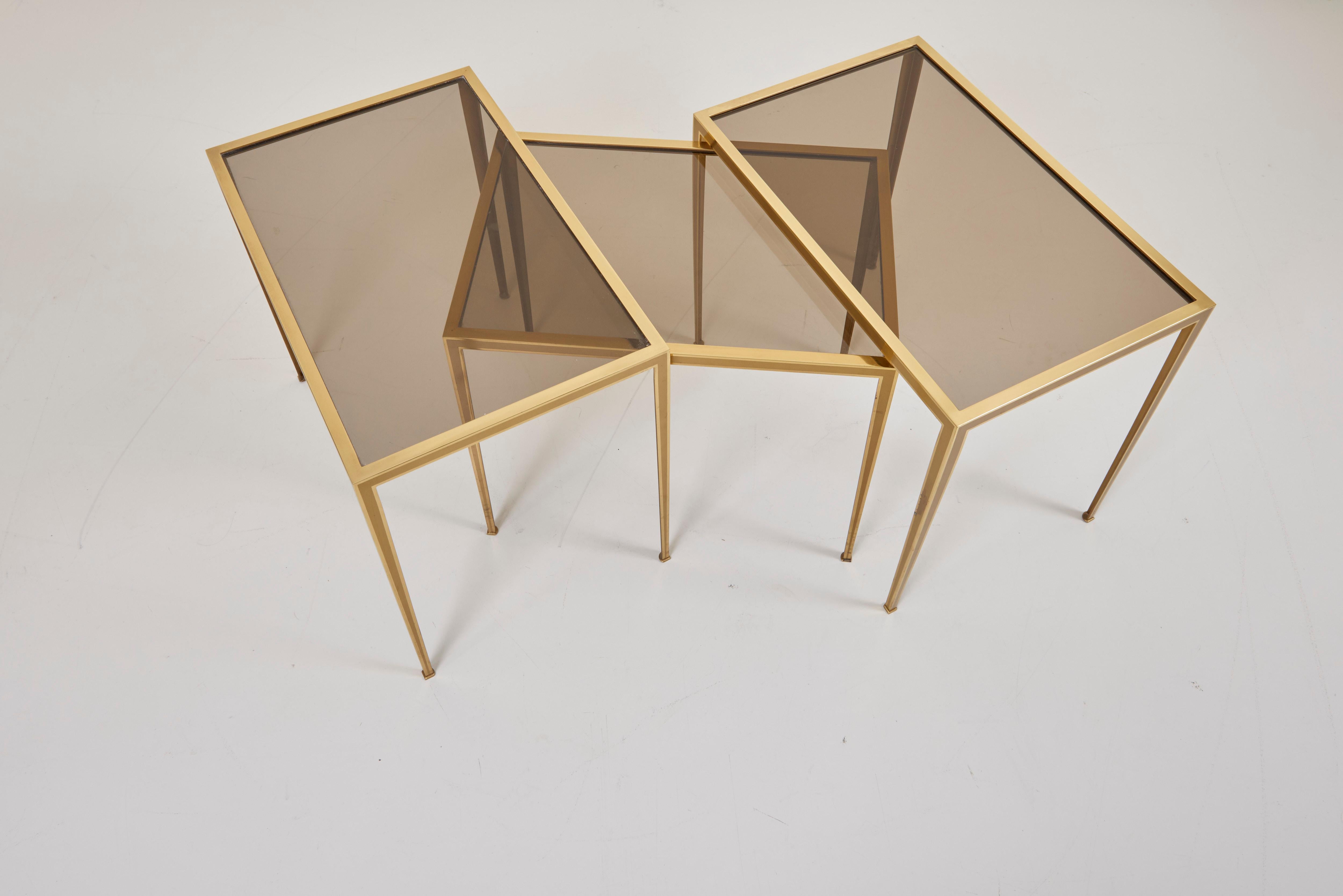 Set of Three Brass and Glass Nesting Tables by Münchner Werkstätten For Sale 5