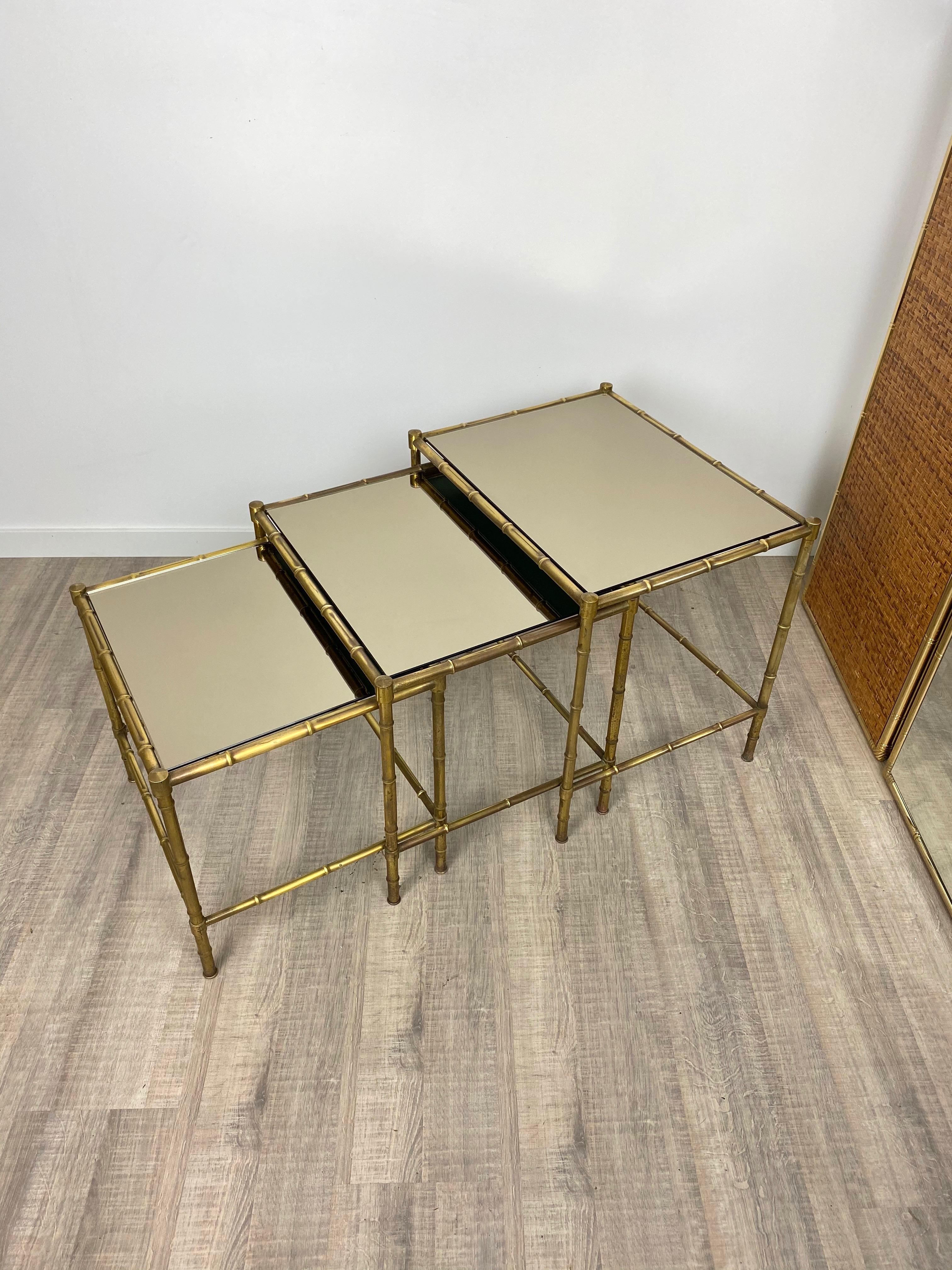 French Set of Three Brass and Mirror Nesting Coffee Table by Maison Baguès France 1960s