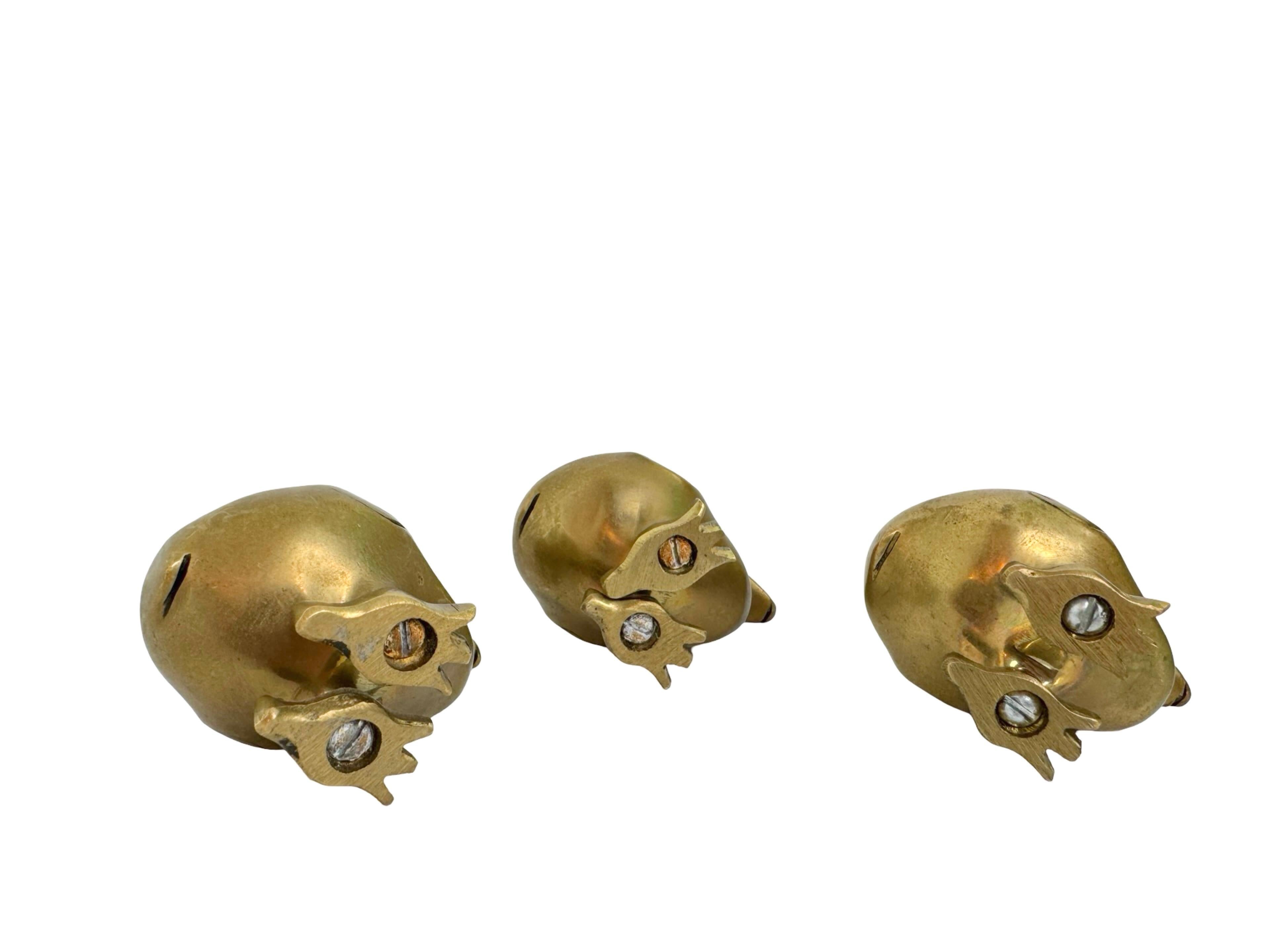 Mid-20th Century Set of three Brass Dodo Bird Figurine Family 1960s Mid-Century Modern, Mauritius For Sale