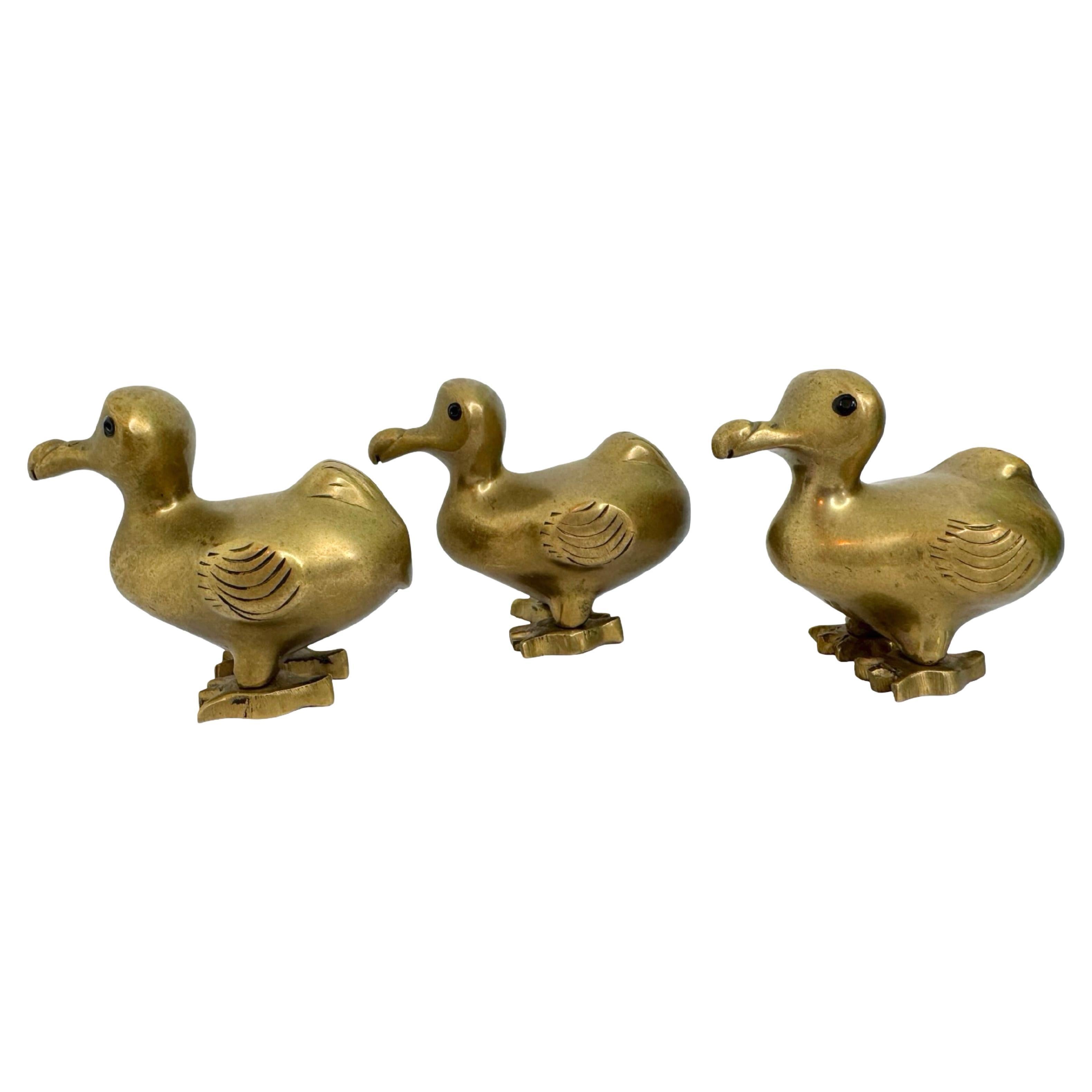 Set of three Brass Dodo Bird Figurine Family 1960s Mid-Century Modern, Mauritius