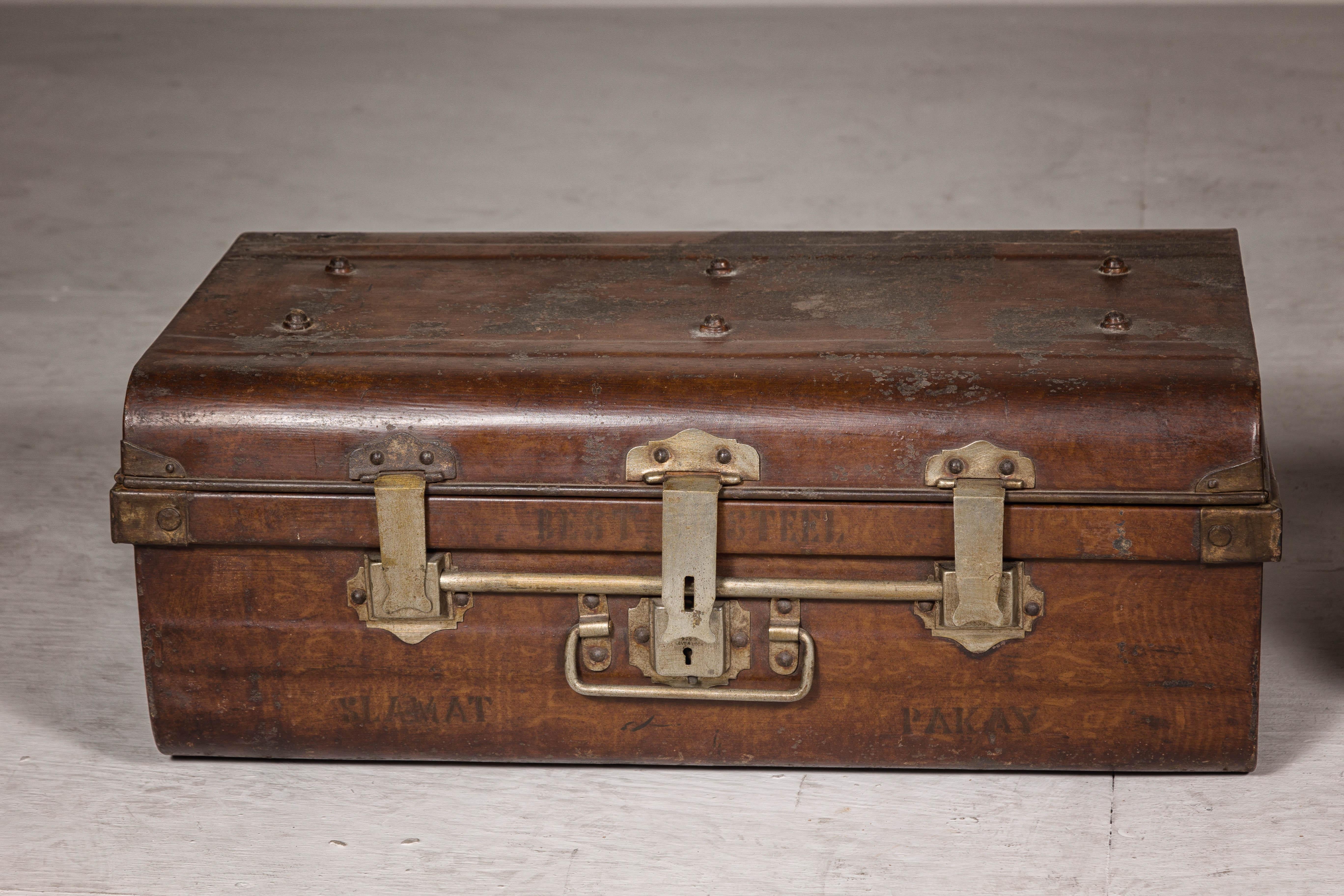 Set of Three British 1920s Metal Traveling Trunks for Export with Brass Hardware For Sale 3