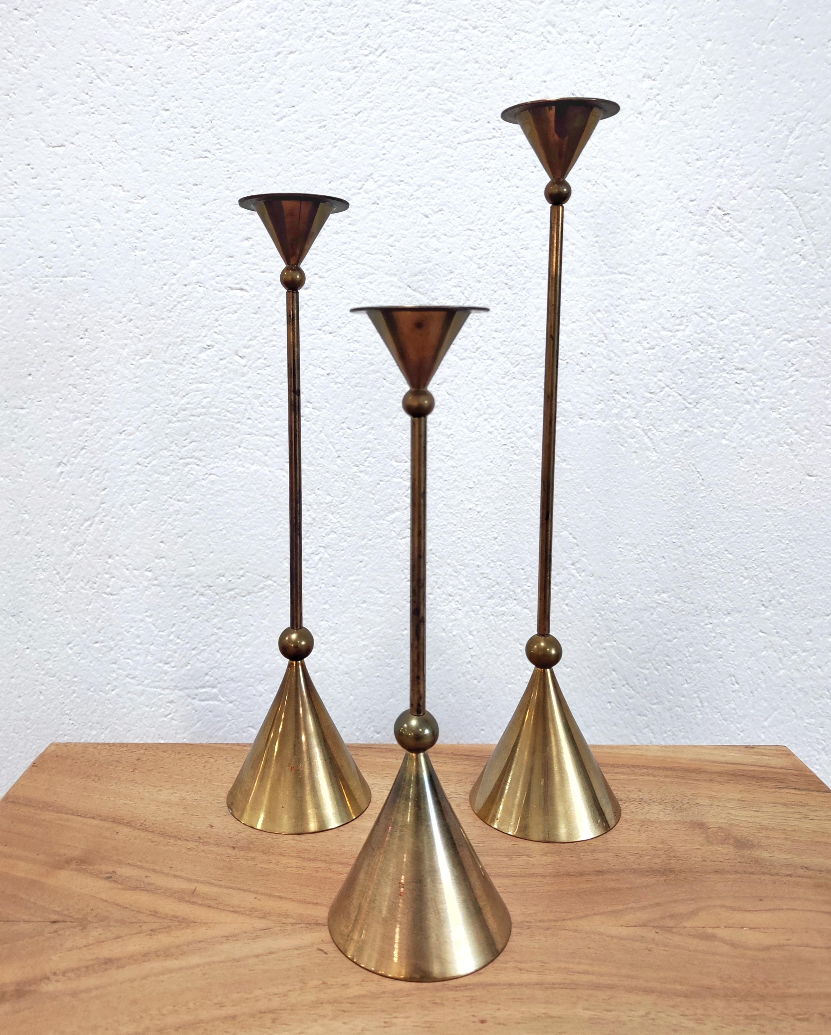Set von drei Bronze-Kerzenhaltern von Christian de Beaumont, Frankreich 1980er Jahre (Ende des 20. Jahrhunderts) im Angebot
