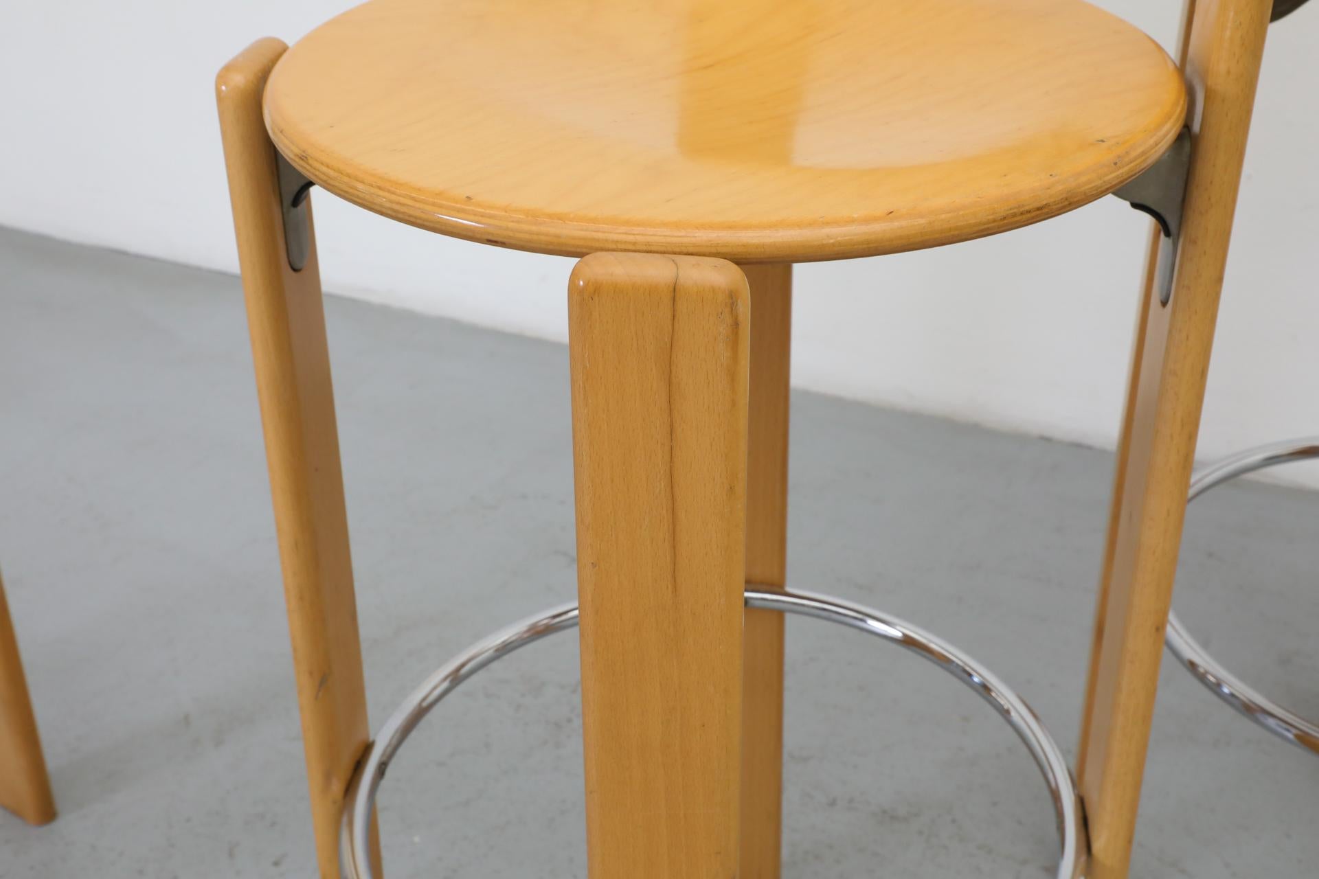 Juego de tres taburetes de bar Bruno Rey para Dietiker Light de abedul con reposapiés cromados en venta 10