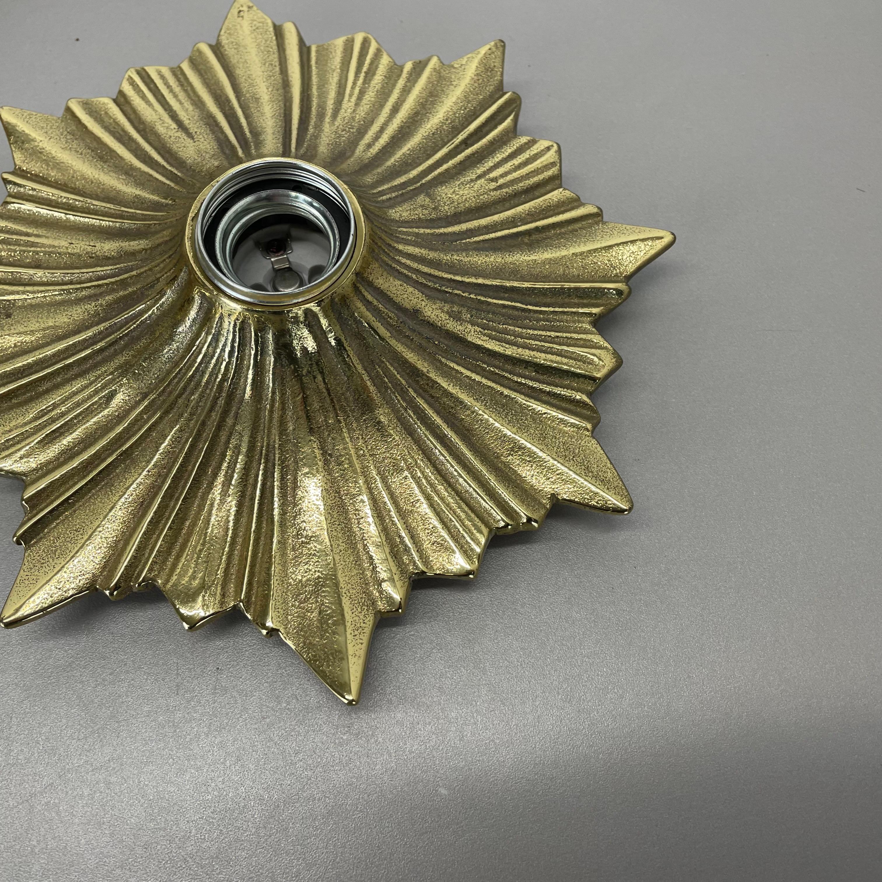 Set of Three Brutalist Bronze Sunburst Wall Ceiling Light Sconces, Italy 1950s For Sale 5