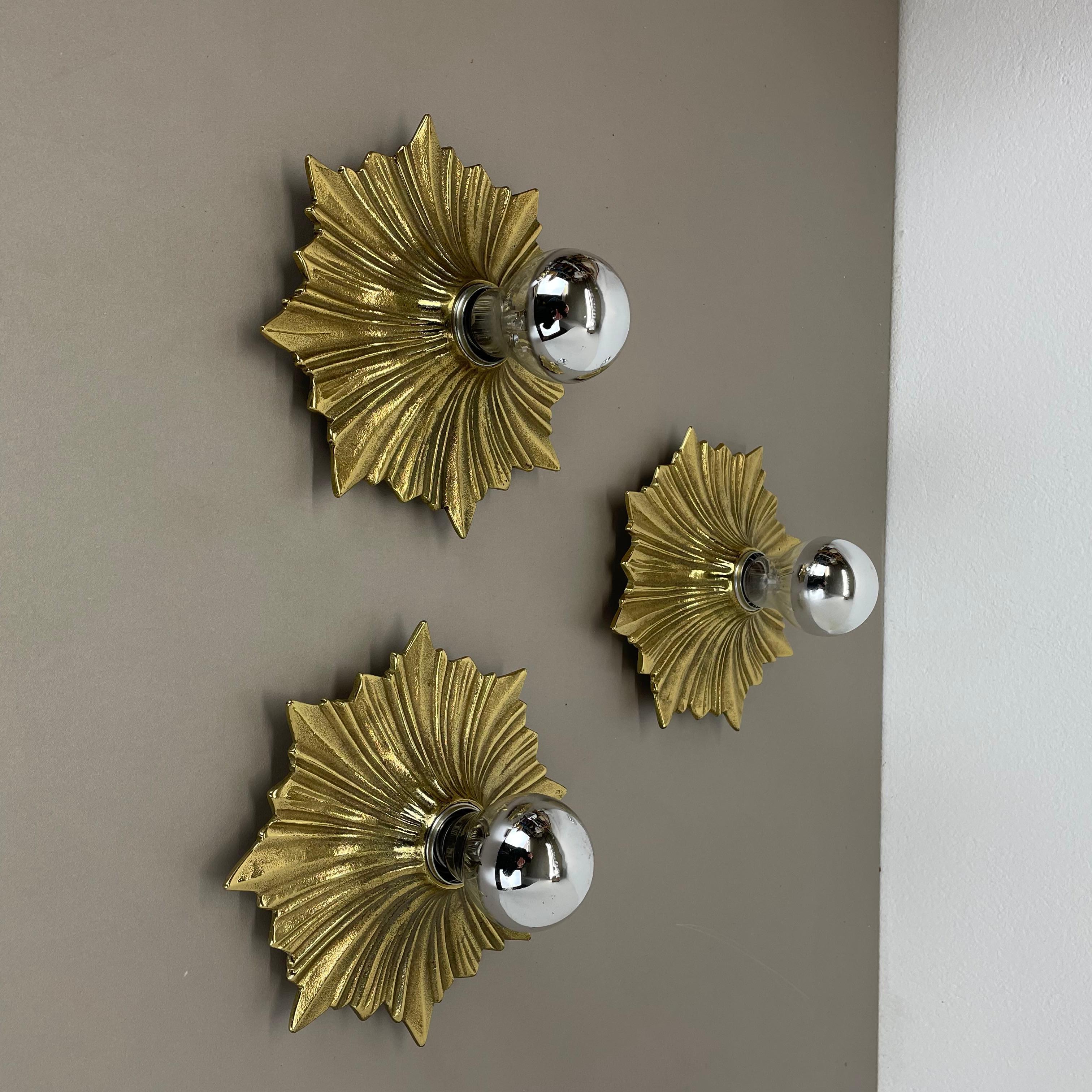 Mid-Century Modern Set of Three Brutalist Bronze Sunburst Wall Ceiling Light Sconces, Italy 1950s For Sale
