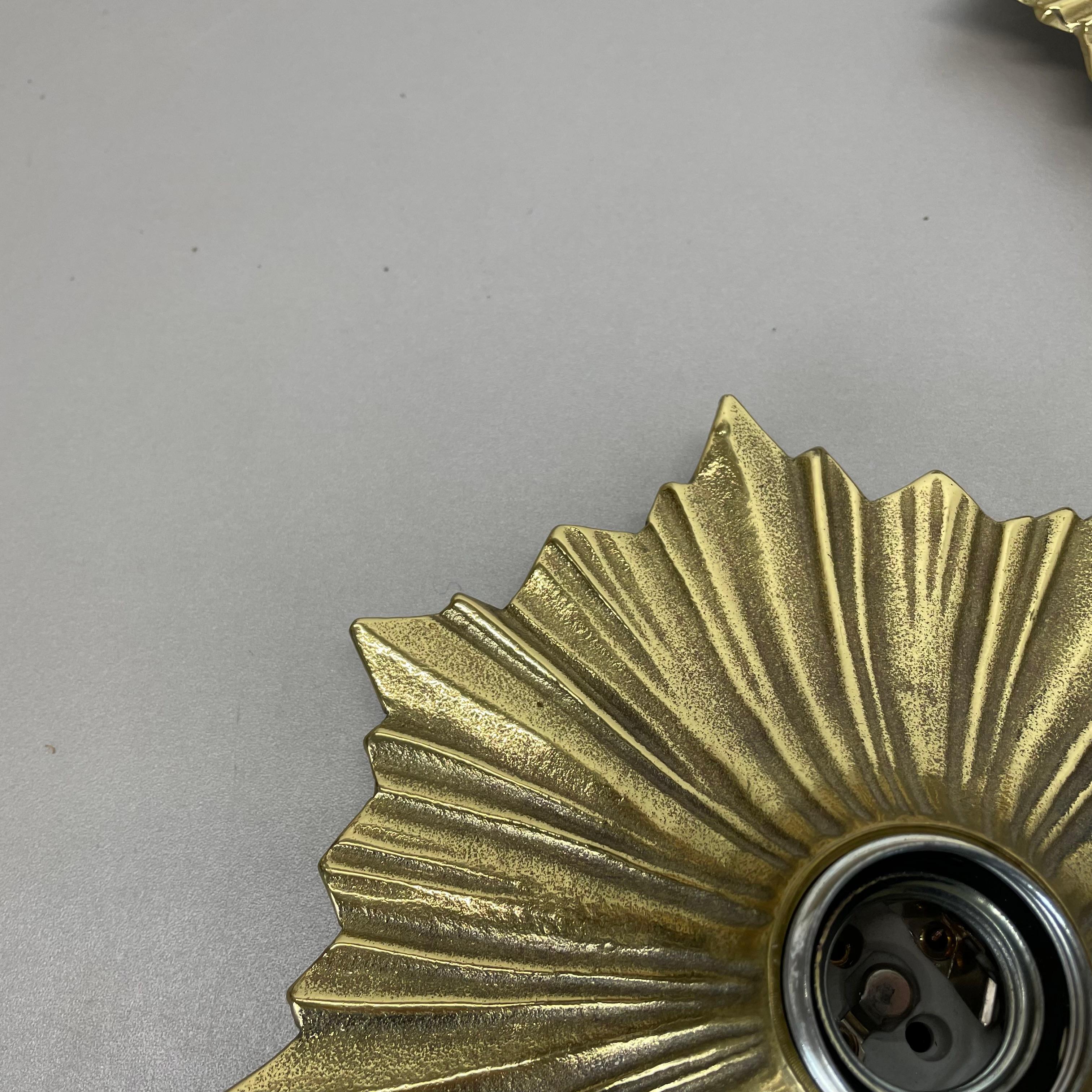 Set of Three Brutalist Bronze Sunburst Wall Ceiling Light Sconces, Italy 1950s For Sale 2