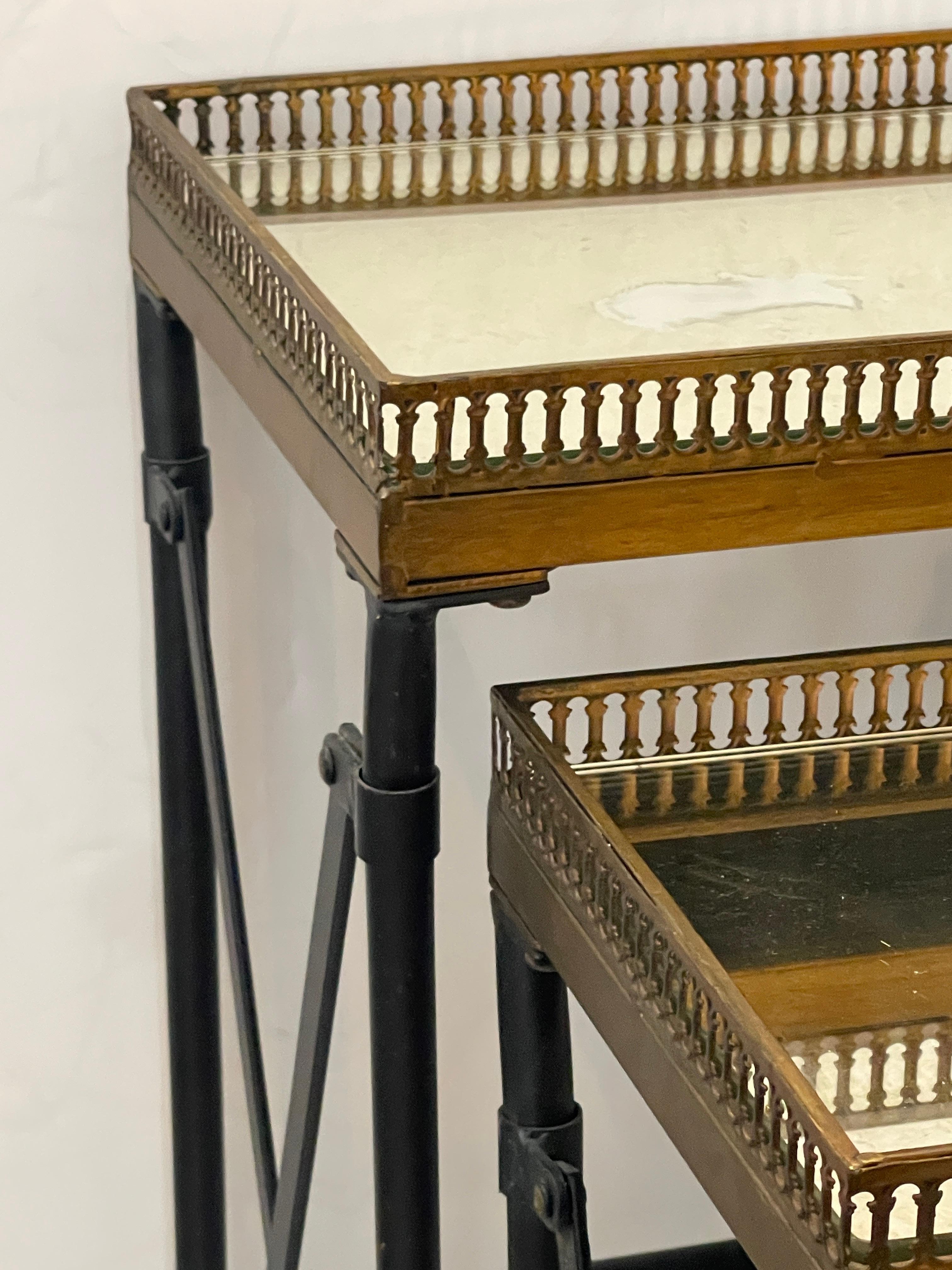 Set of Three Campaign Style Mirrored Top Gallery Nesting Table, France For Sale 2