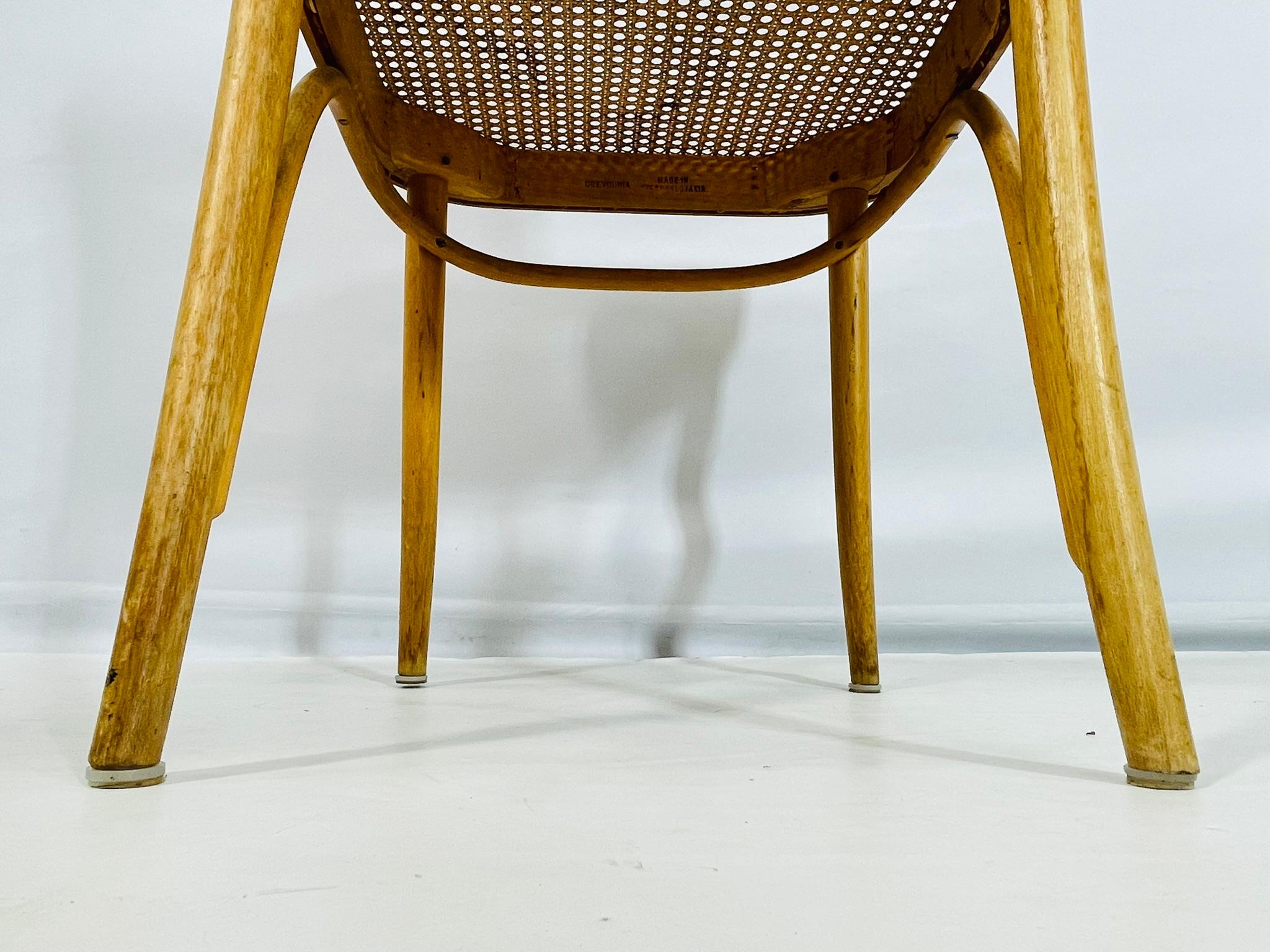 Ensemble de trois chaises d'appoint en rotin et bois cintré de Loewenstein/Oggo, États-Unis, années 1960 en vente 8