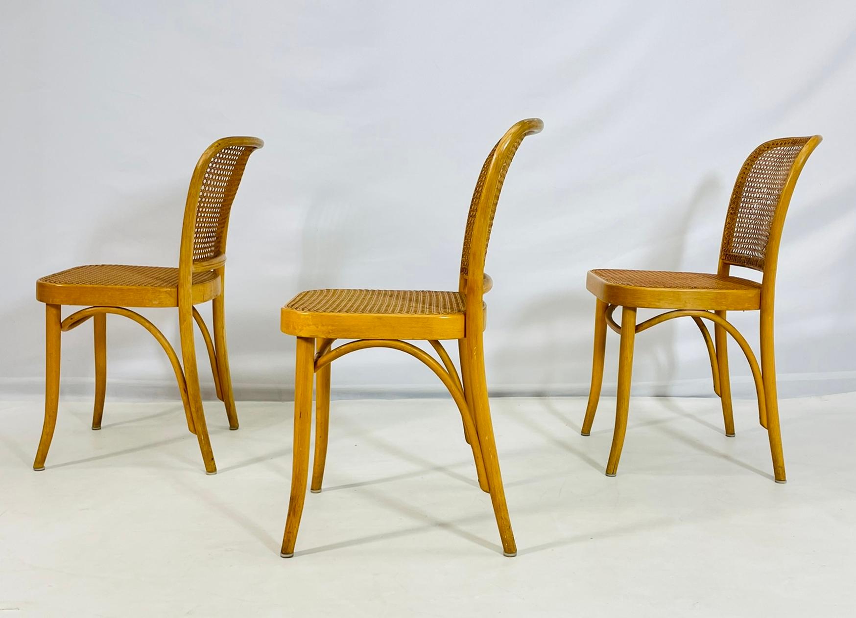 Ensemble de trois chaises d'appoint en rotin et bois cintré de Loewenstein/Oggo, États-Unis, années 1960 en vente 3