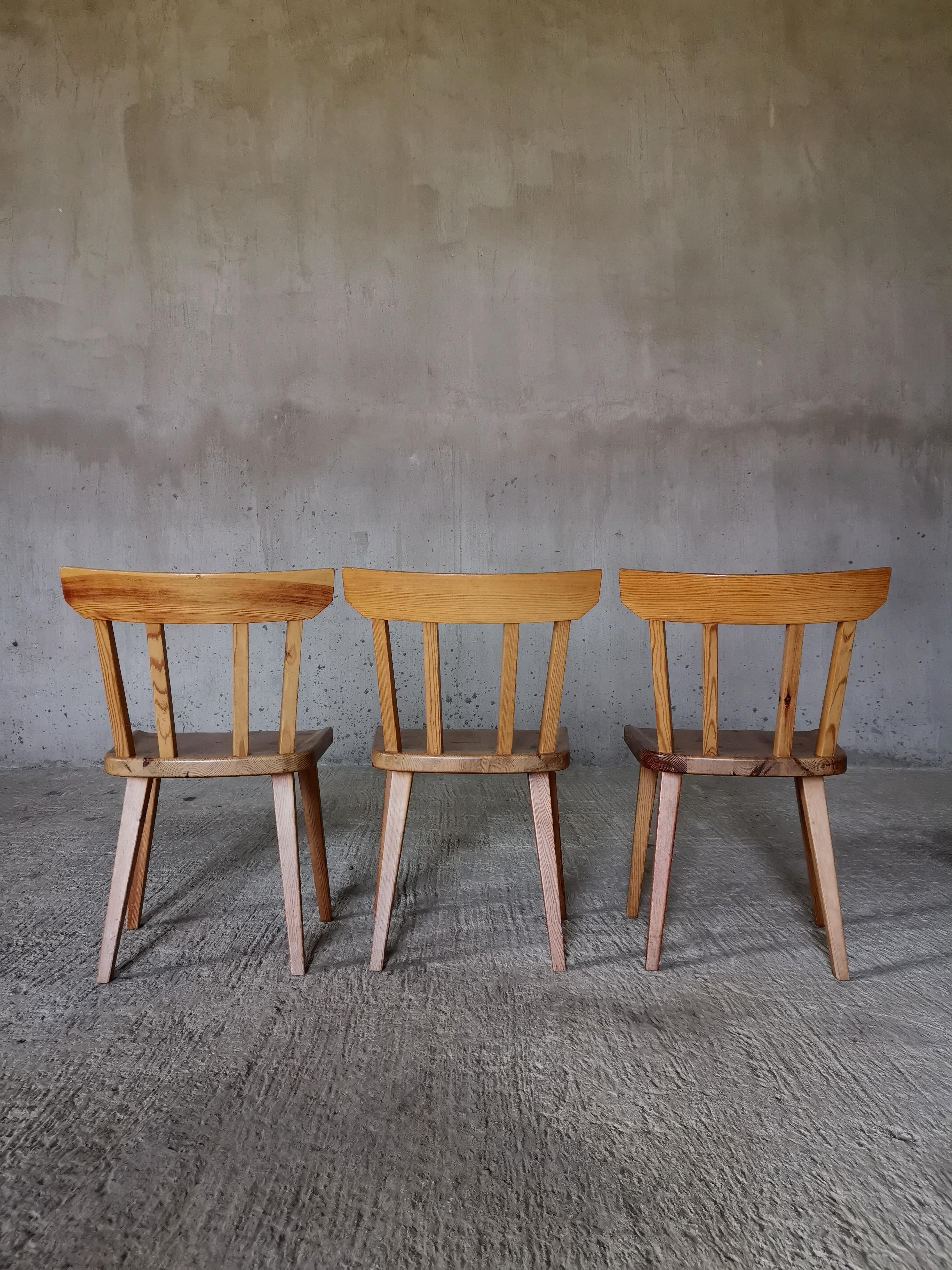 Hand-Crafted Set of three Carl Malmsten dining chairs in solid Oregon pine, Sweden 1960s For Sale