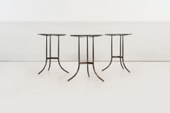 Set di tre tavolini in bronzo e granito nero di Cedric Hartman, anni '70