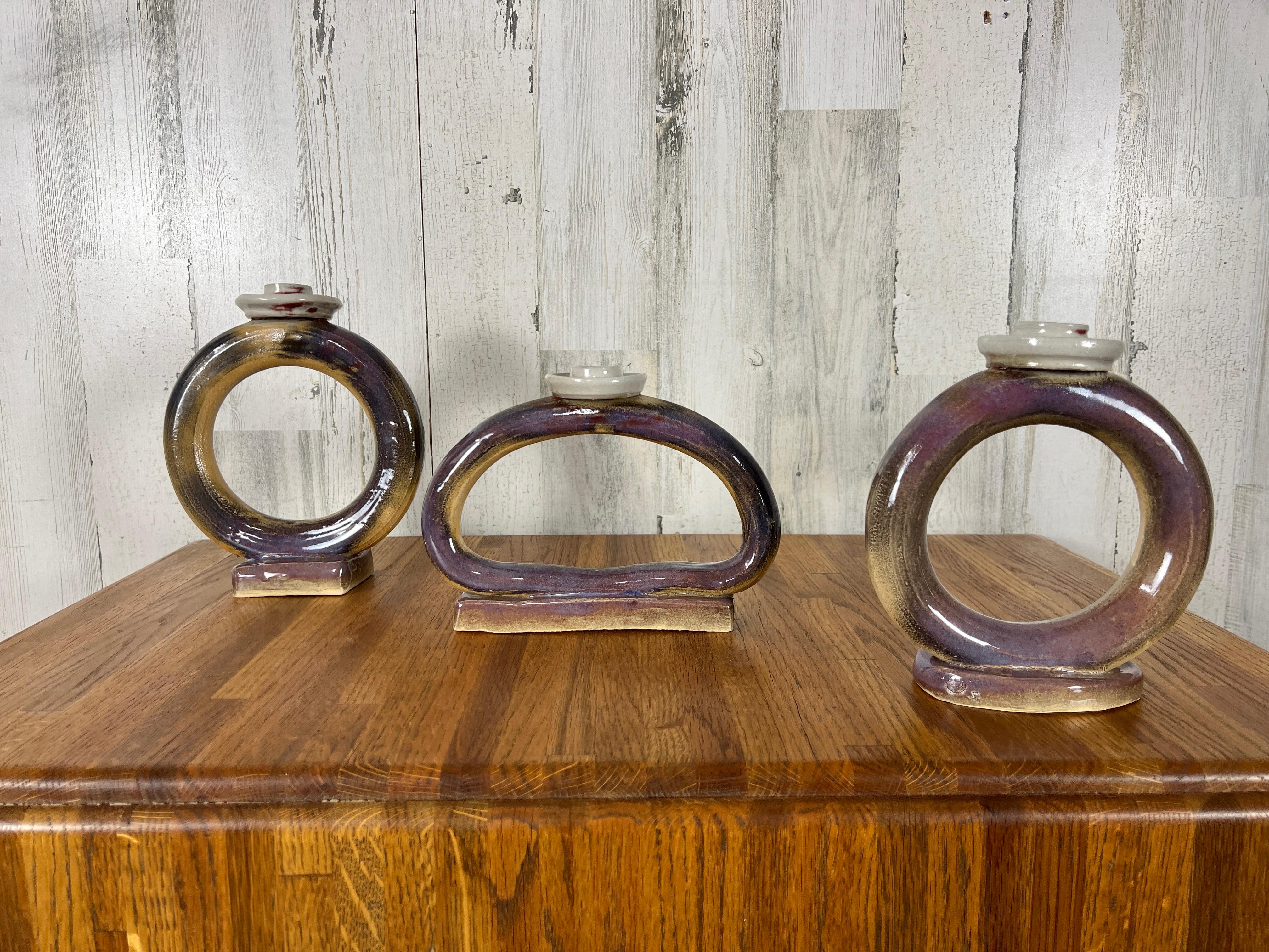 Set von drei Kerzenhaltern aus Keramik  im Angebot 3