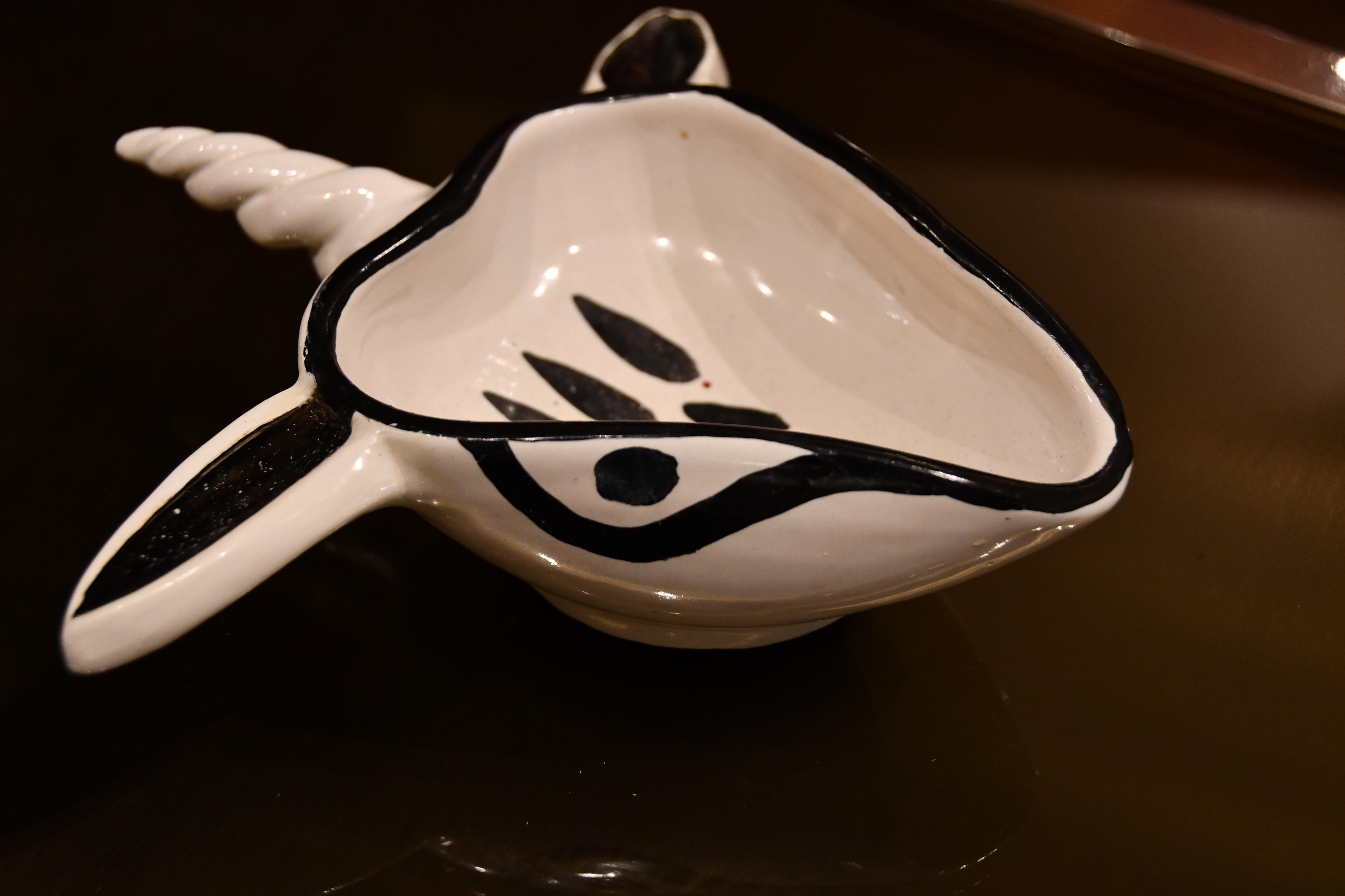 Français Set de trois plateaux attrape-tout en céramique par Roger Capron en vente