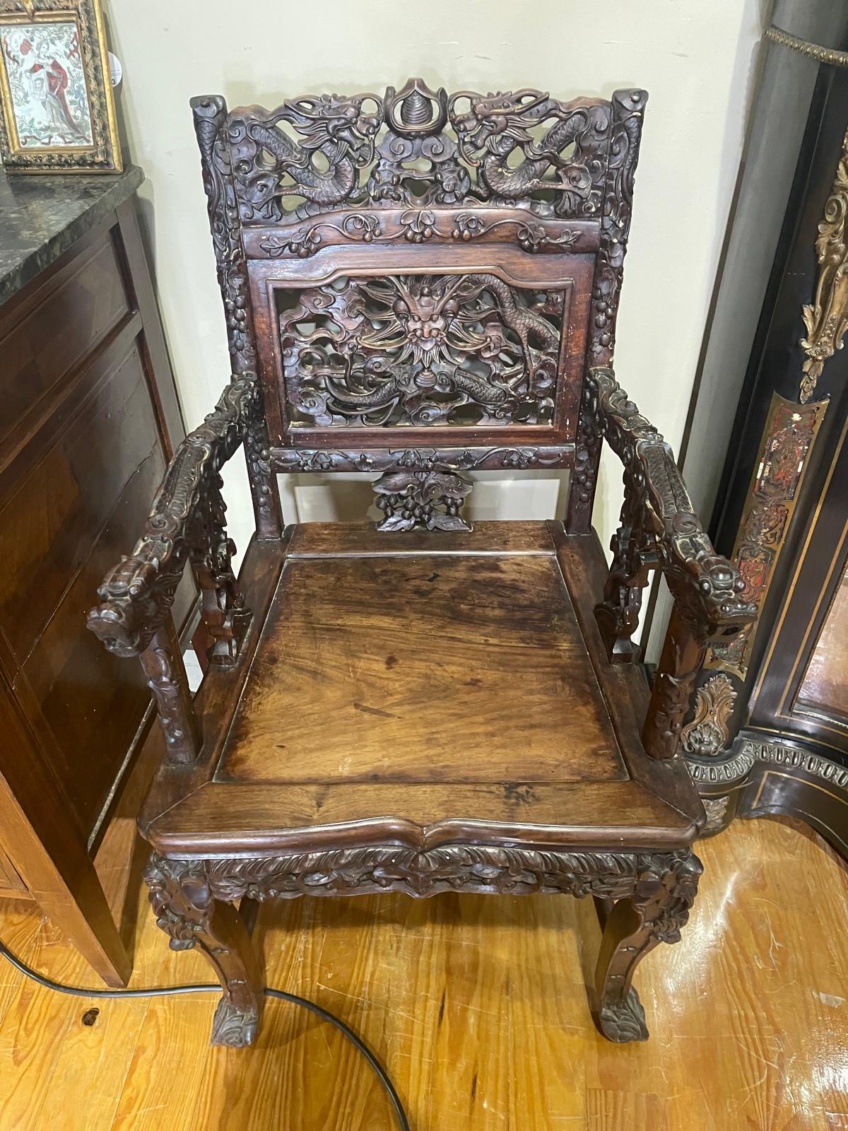 SET OF THREE CHAIRS AND TWO CHINESE ARMCHAIRS end 19th Century For Sale 8