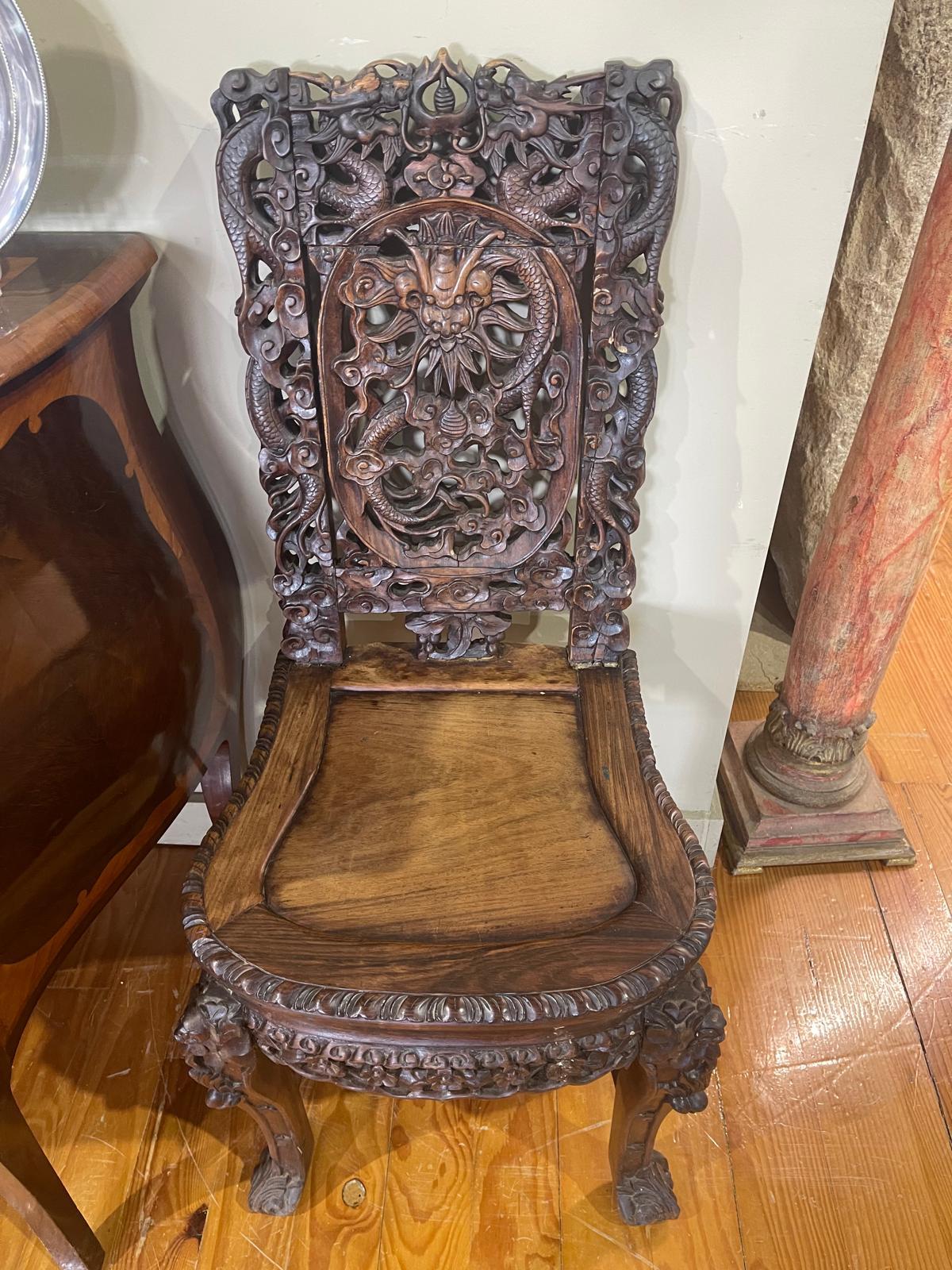 SET OF THREE CHAIRS AND TWO CHINESE ARMCHAIRS end 19th Century For Sale 11