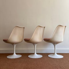 Set of three chairs model «Tulip» By Eero Saarinen and manufactured by Knoll.