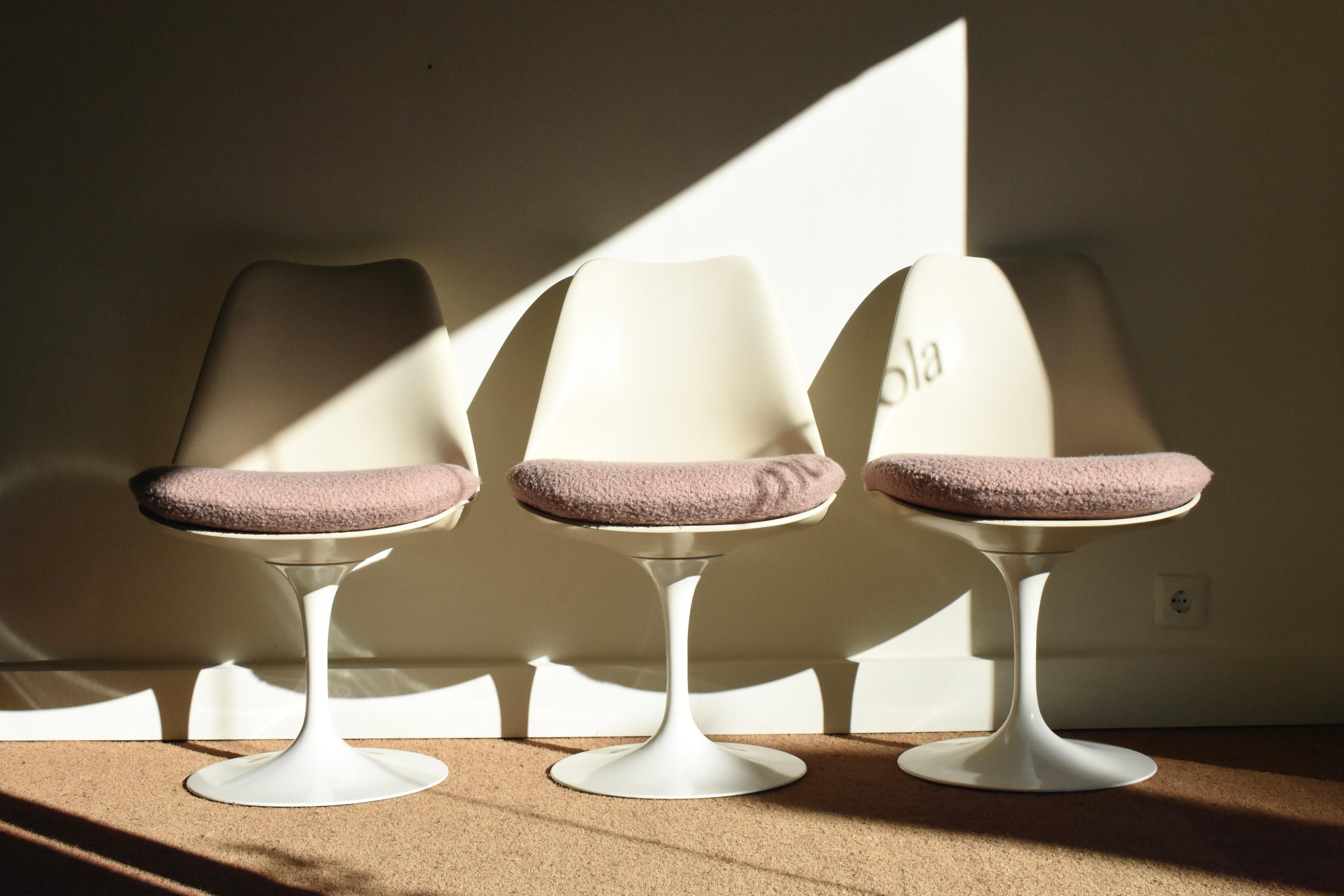 Américain Ensemble de trois chaises modèle 