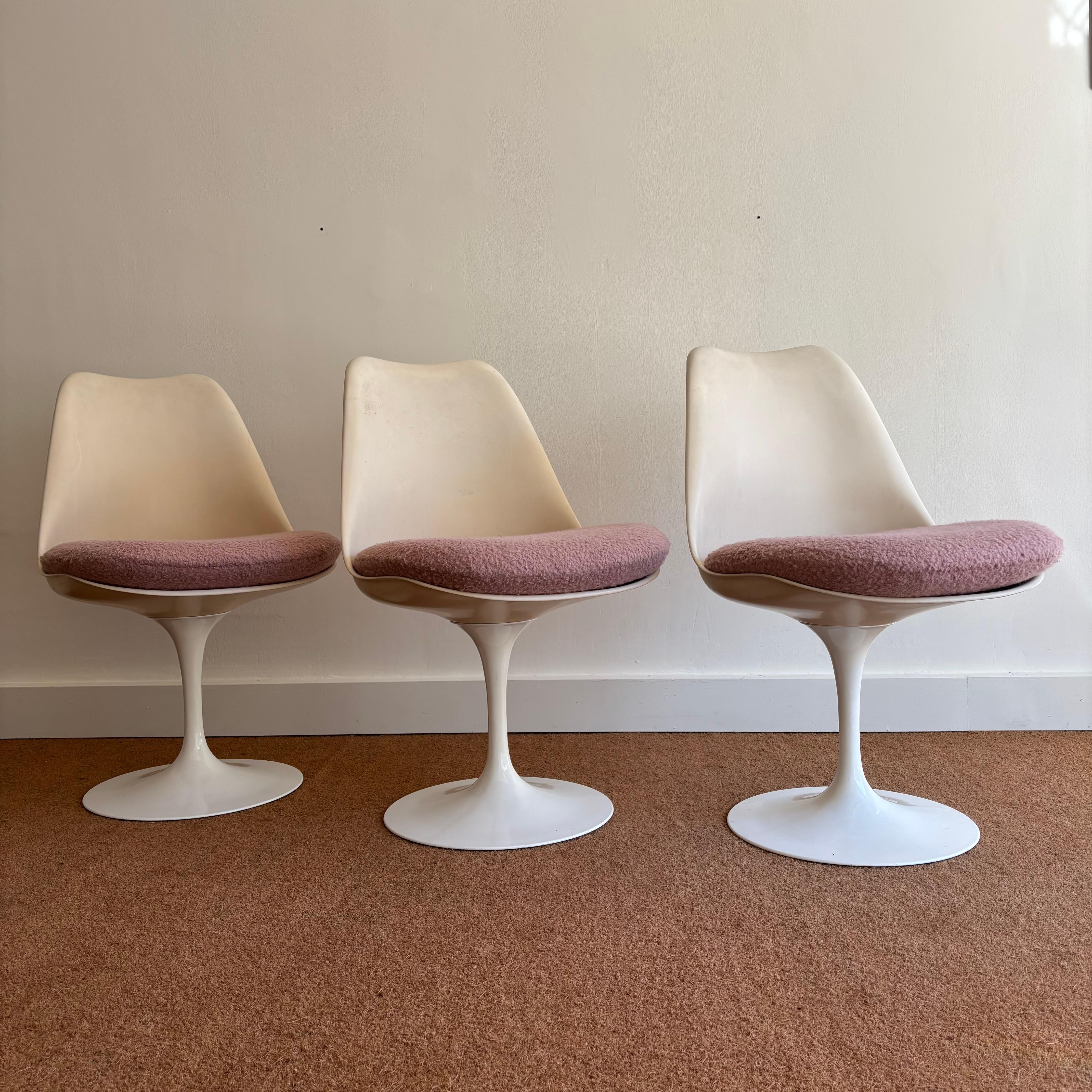 Métal Ensemble de trois chaises modèle 