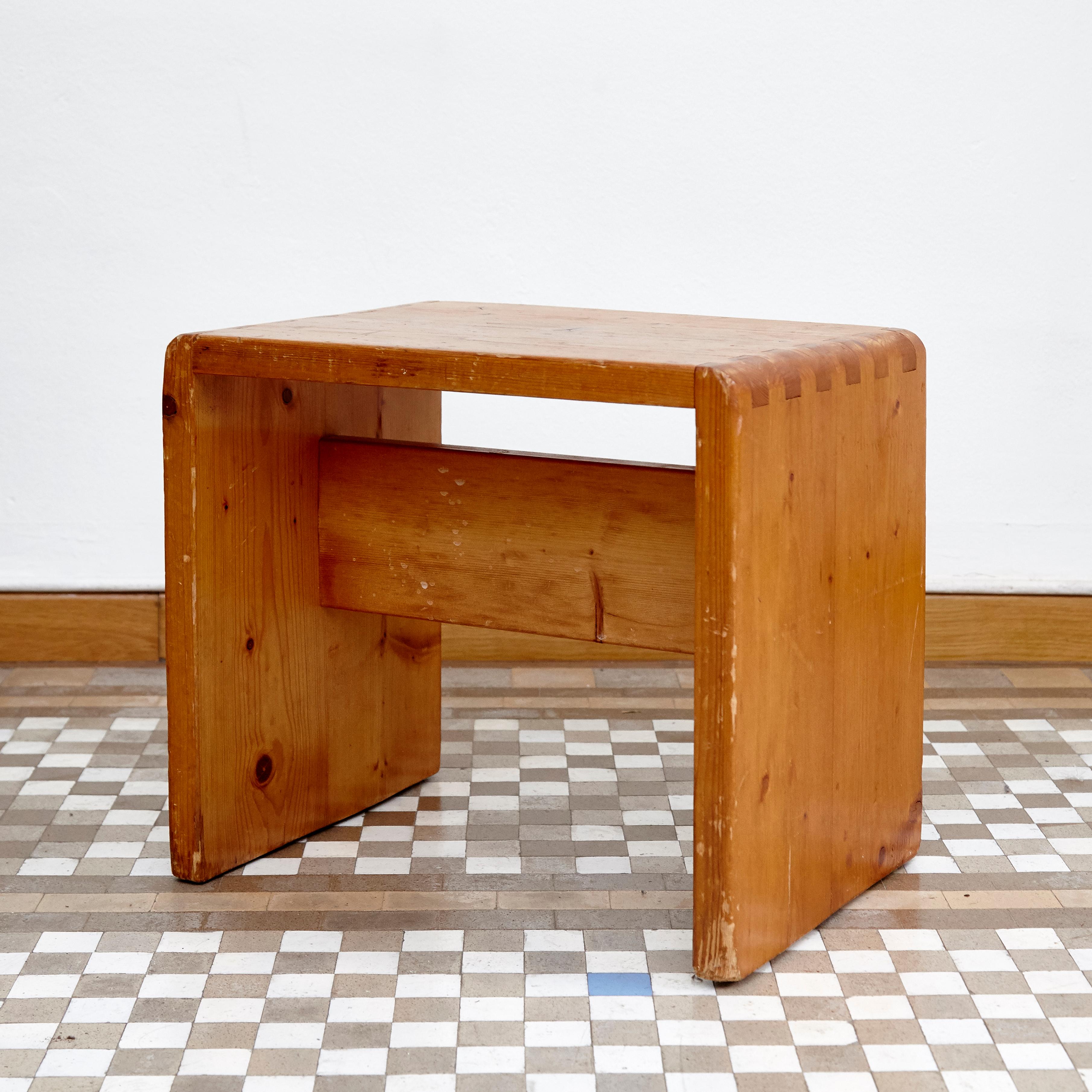 Stools designed by Charlotte Perriand for Les Arcs ski Resort, circa 1960, manufactured in France.
Pine wood.

In good original condition, with minor wear consistent with age and use, preserving a beautiful patina.

Charlotte Perriand